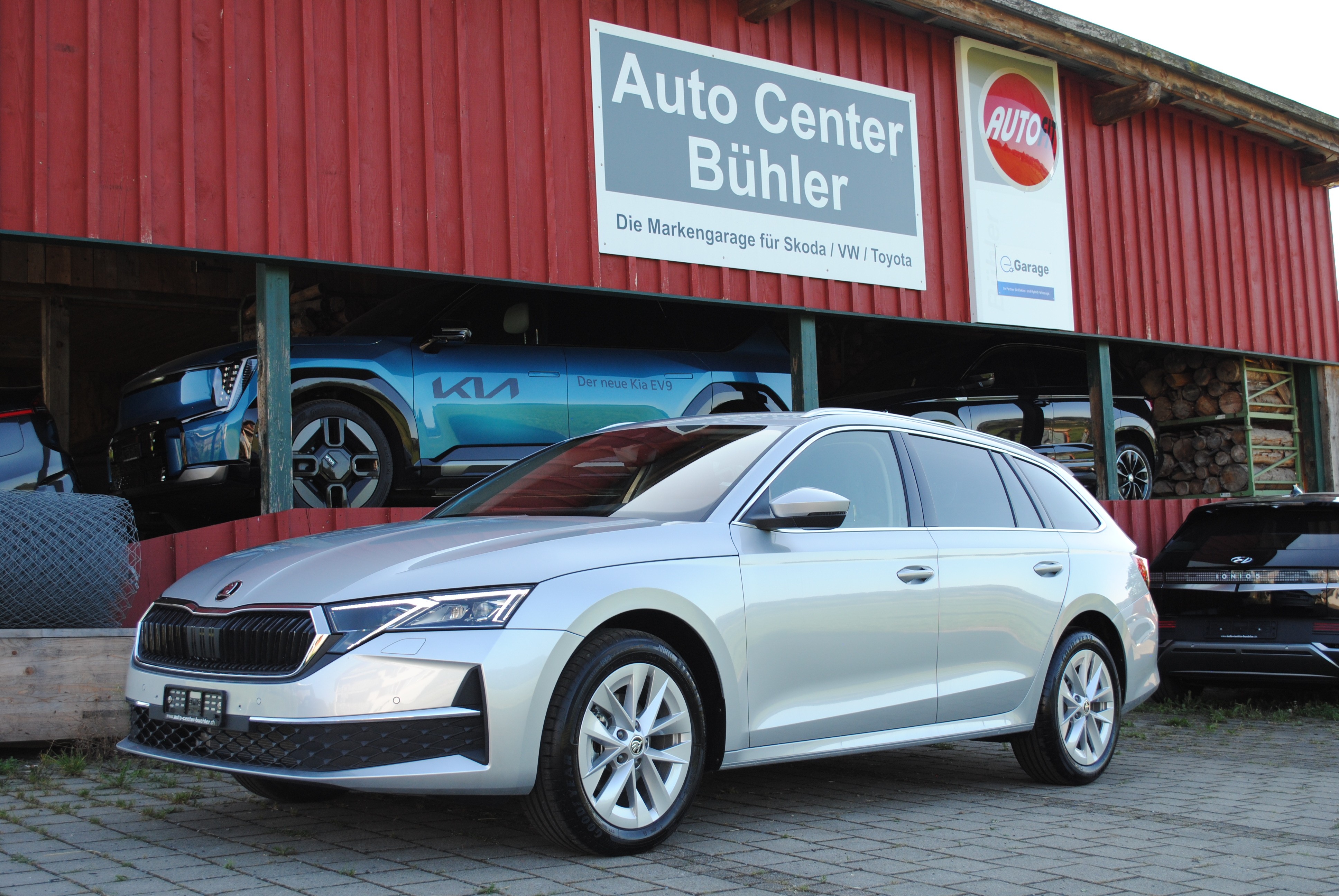 SKODA Octavia Combi 1.5 TSI mHEV DSG Top Selection