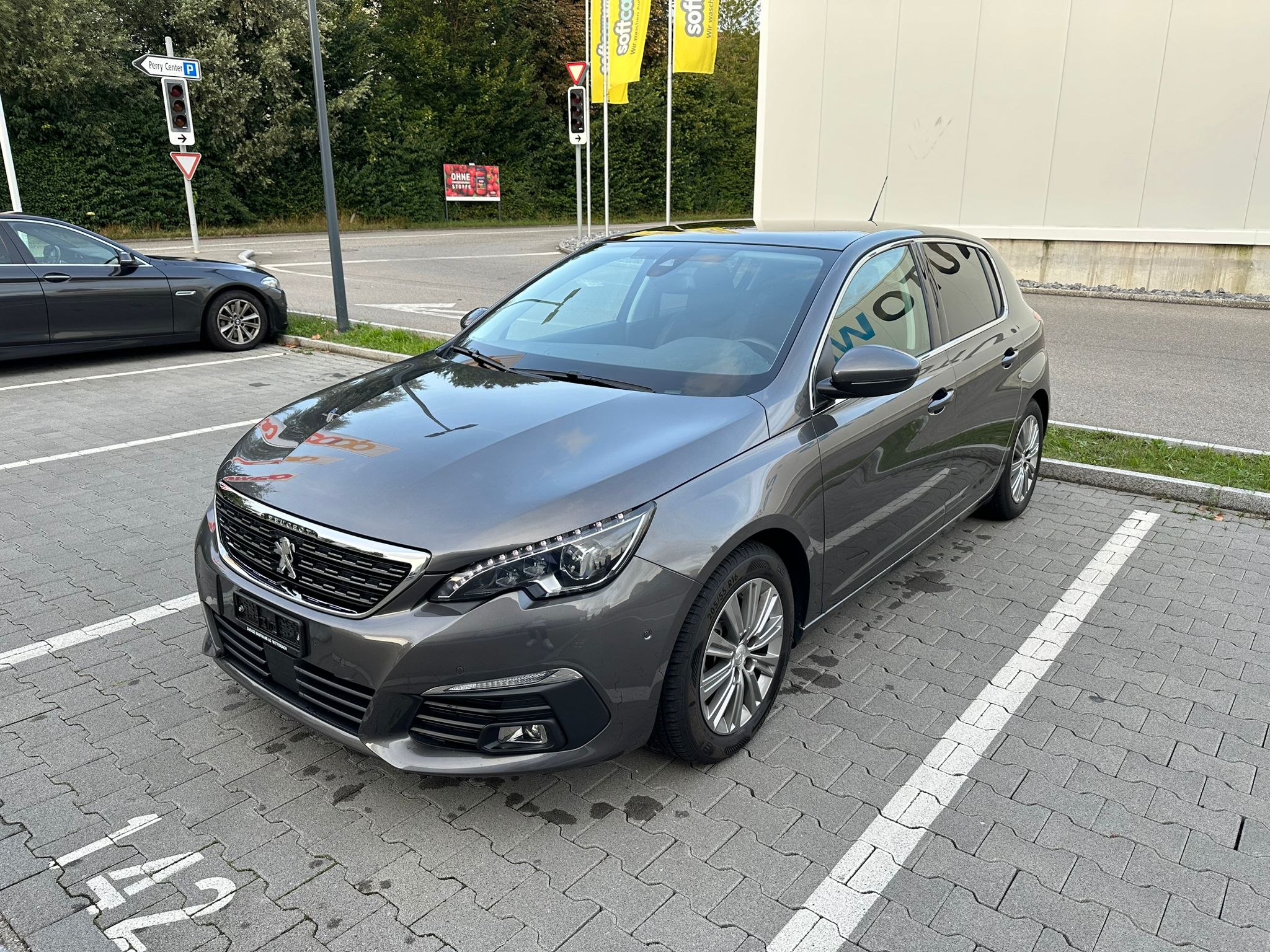 PEUGEOT 308 1.2 Pure Tech Allure EAT8