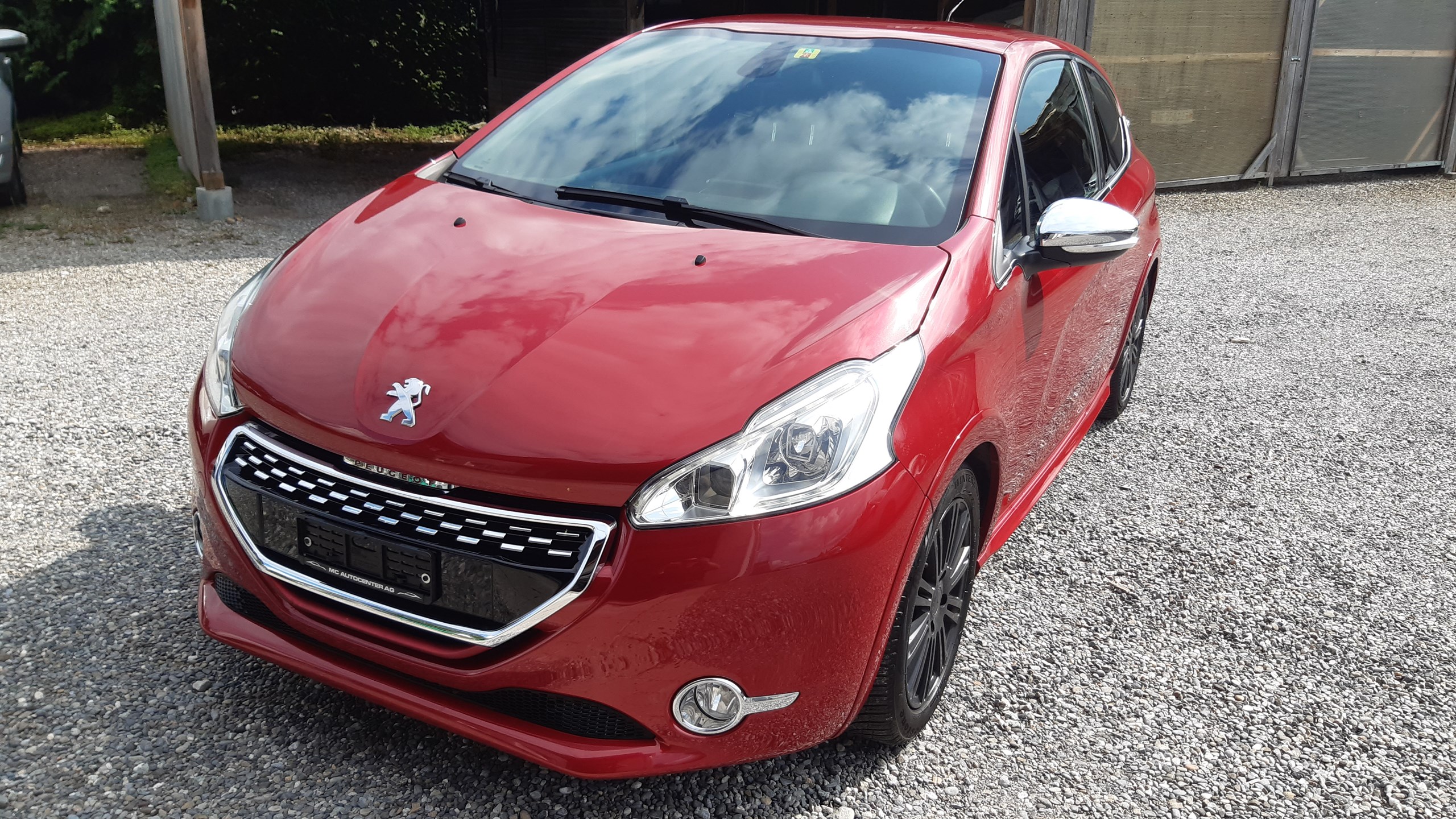 PEUGEOT 208 1.6 Turbo GTi