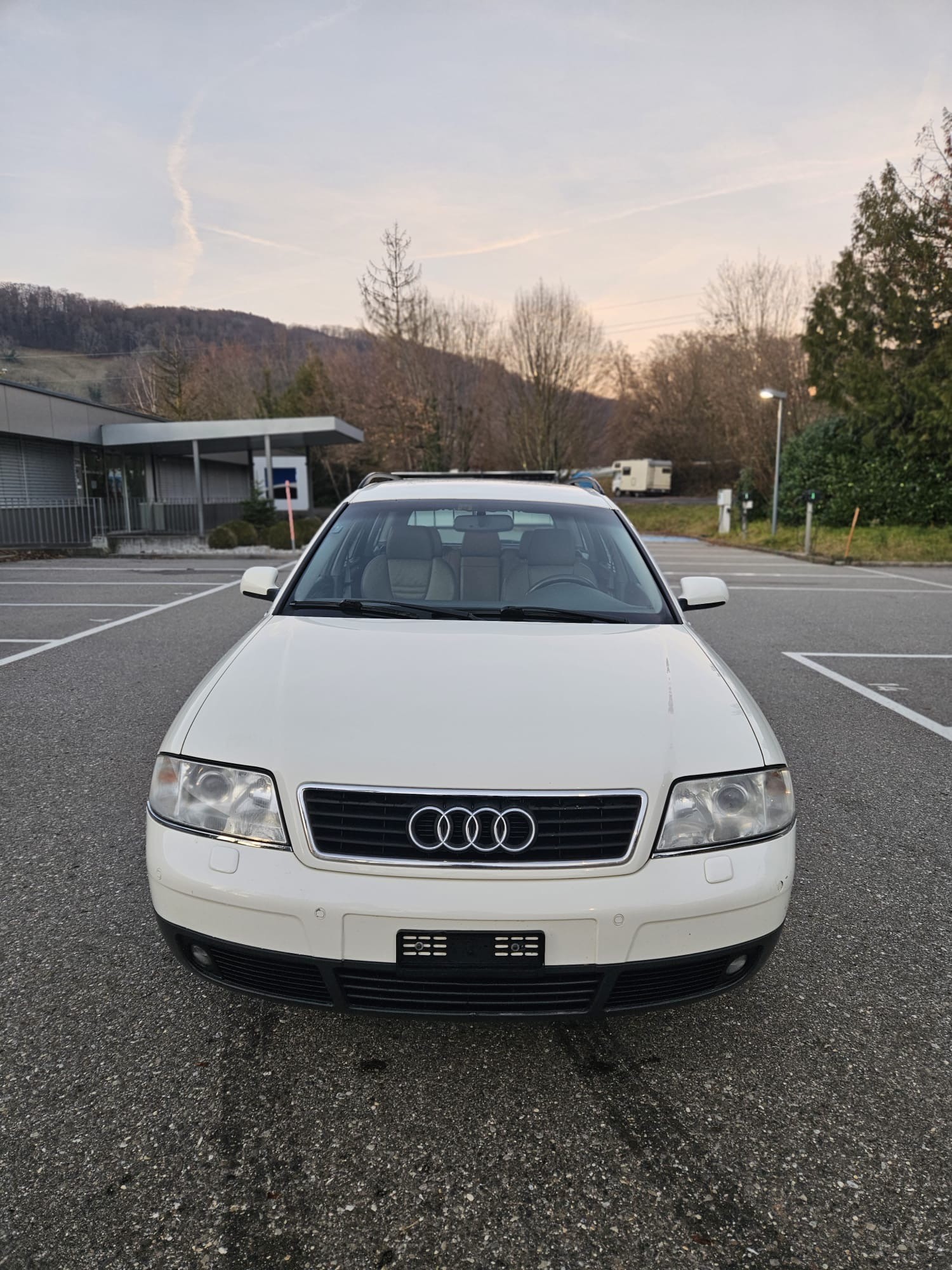 AUDI A6 2.4 V6