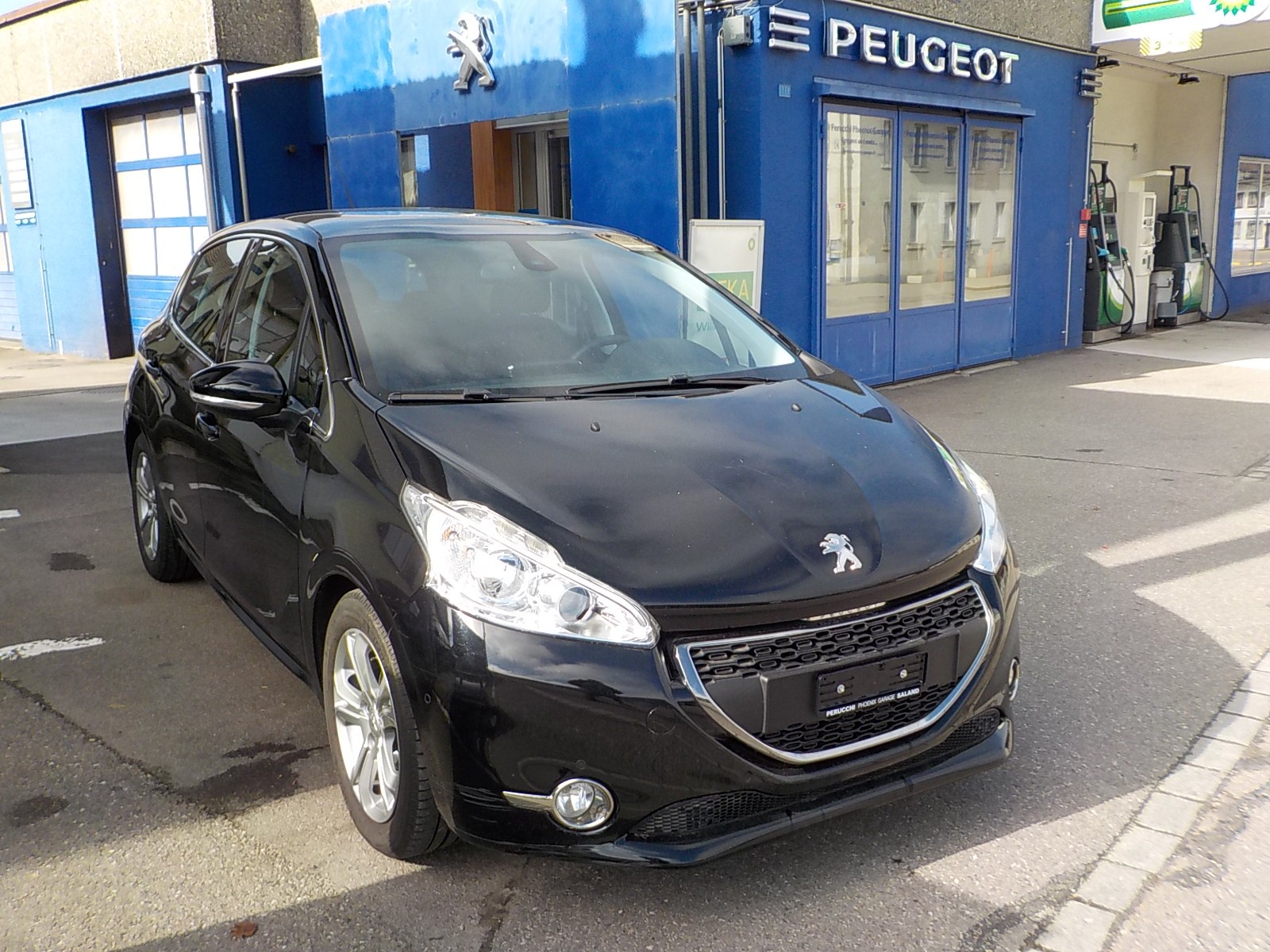 PEUGEOT 208 1.6 VTI Allure Automatik