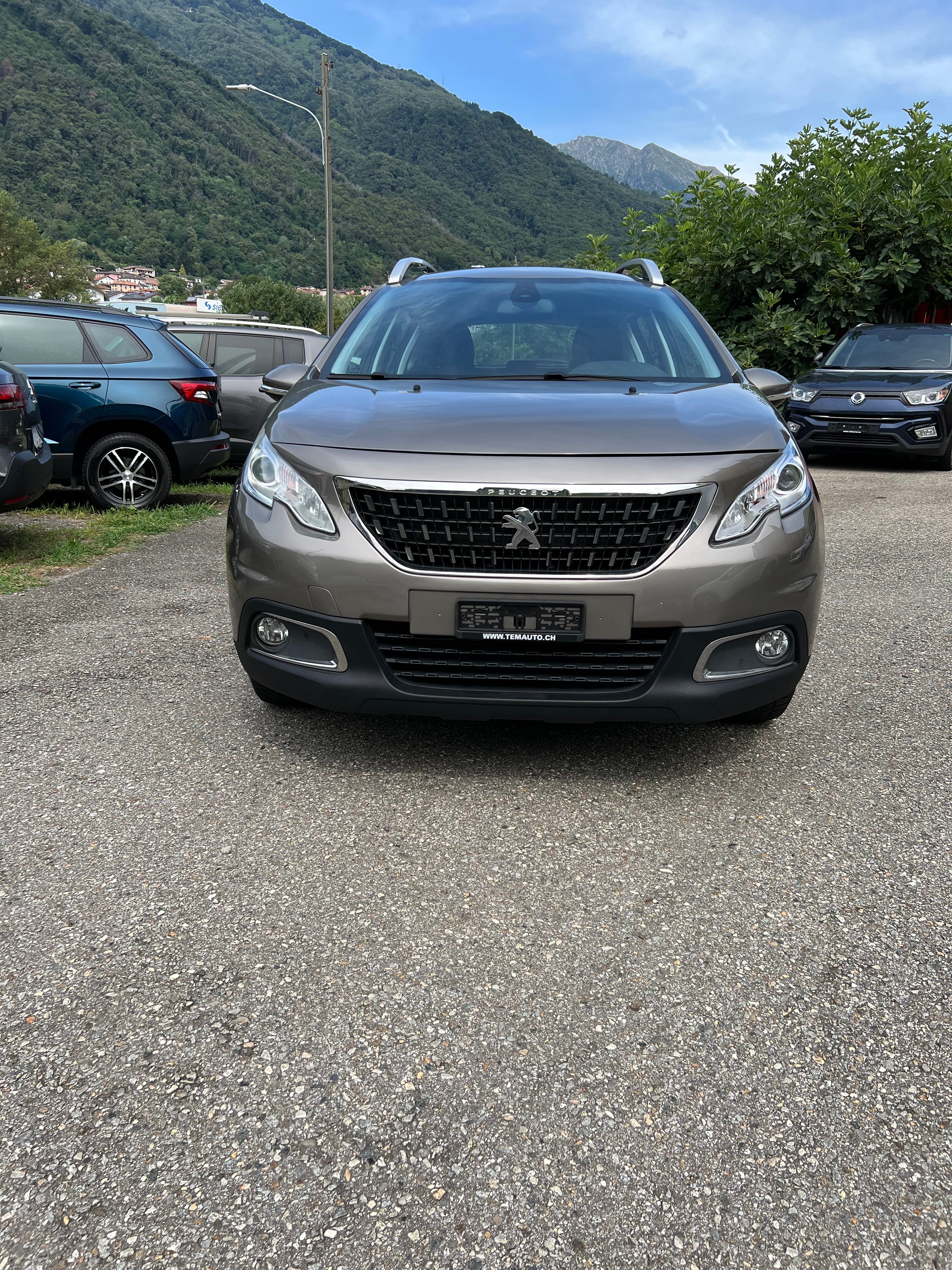 PEUGEOT 2008 1.2 PureTech Active