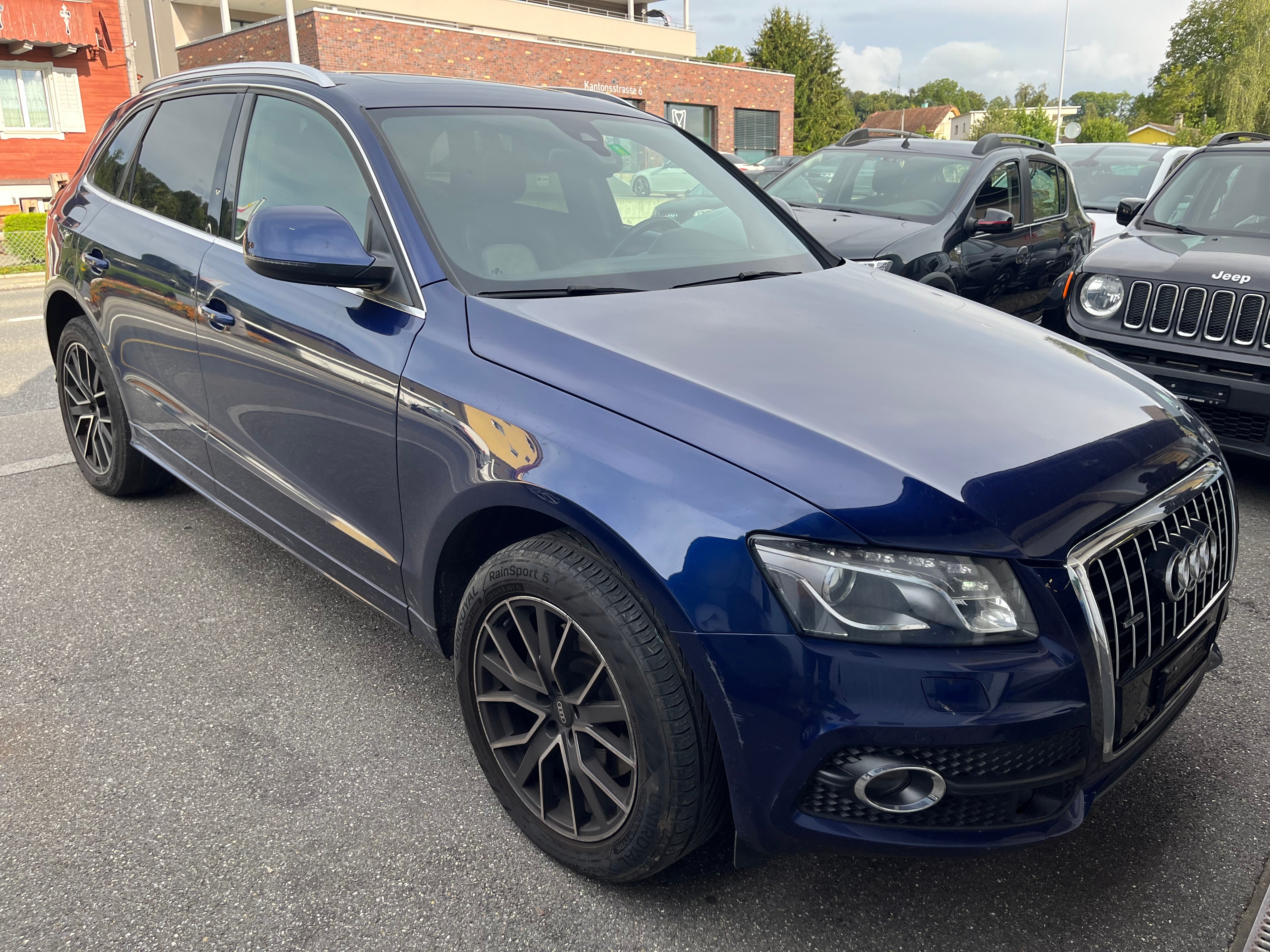 AUDI Q5 3.2 FSI S-Line quattro S-tronic