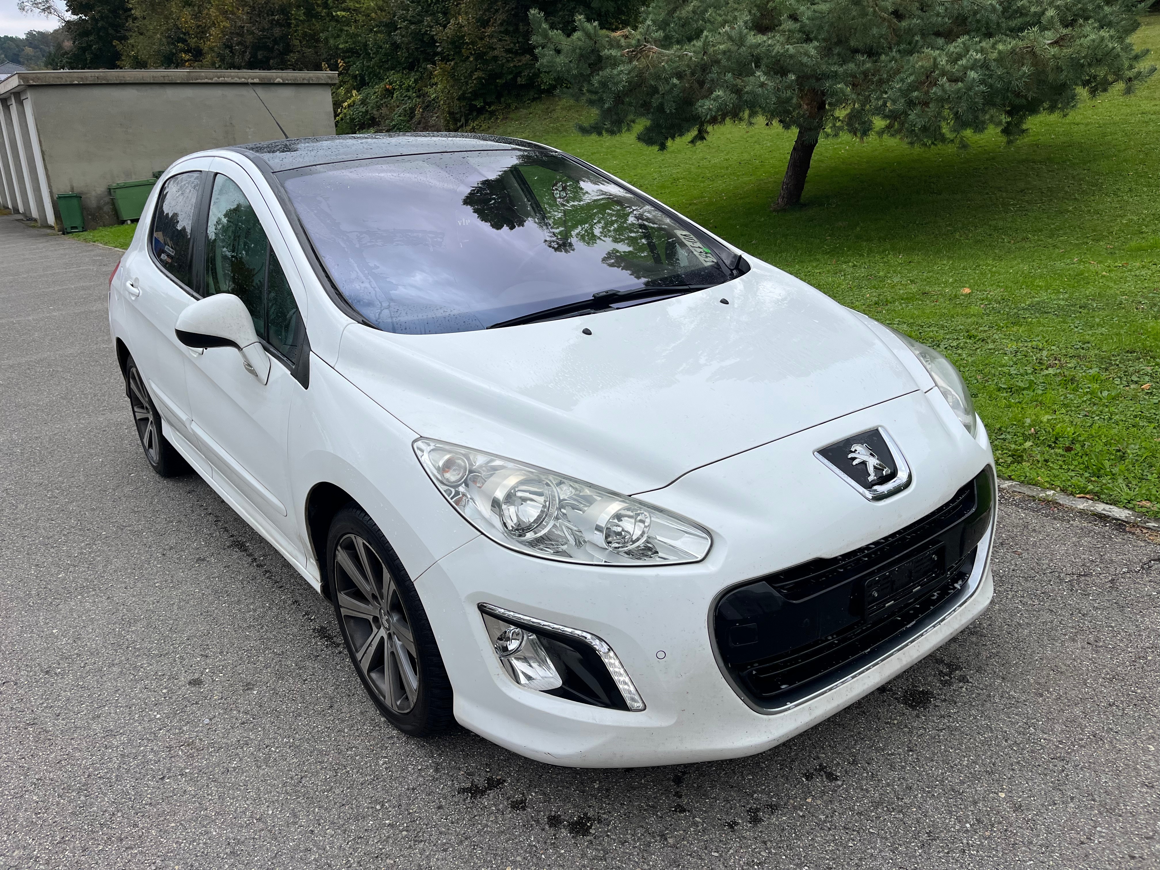 PEUGEOT 308 1.6 16V Turbo Allure