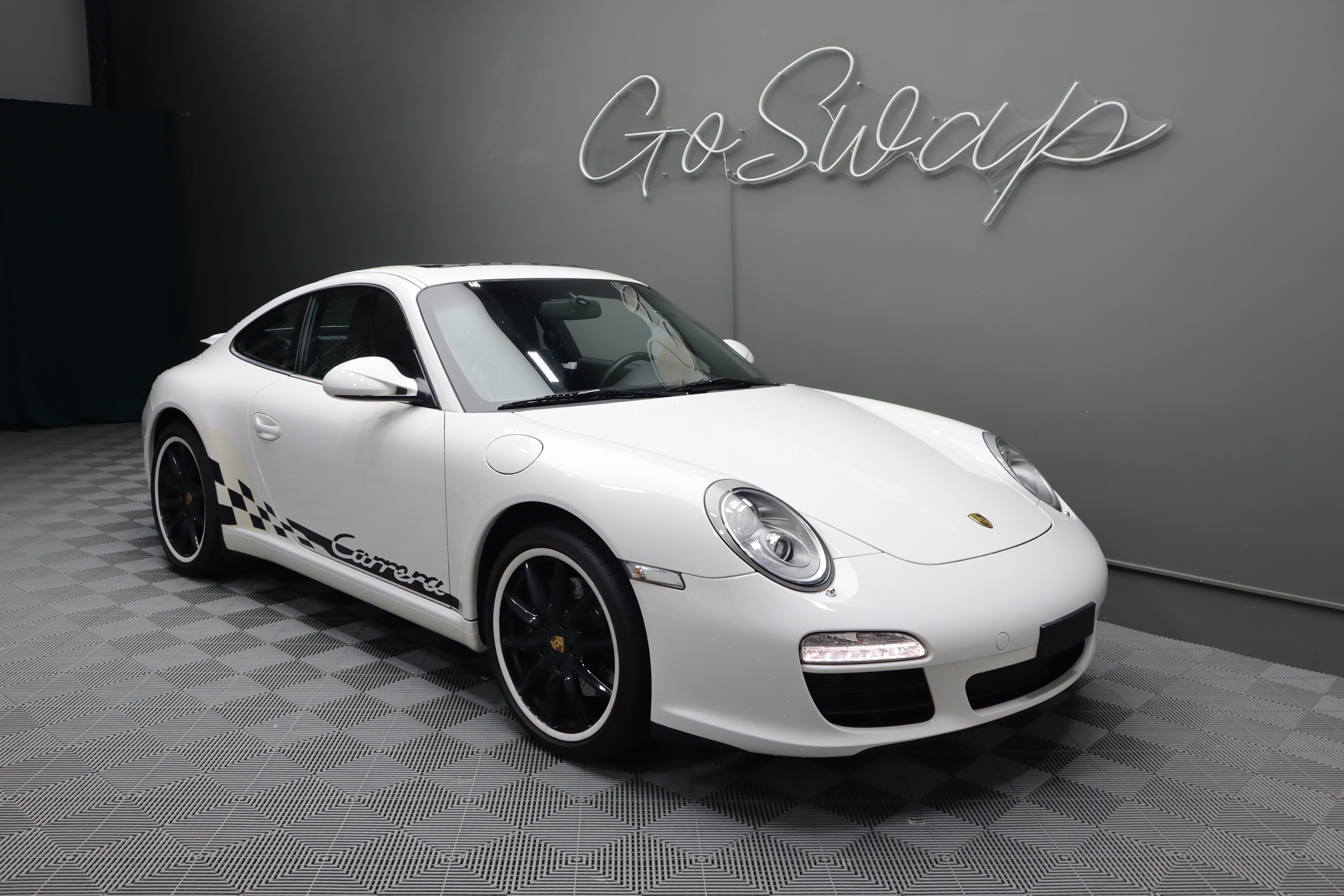 PORSCHE 911 Carrera PDK - White Edition -