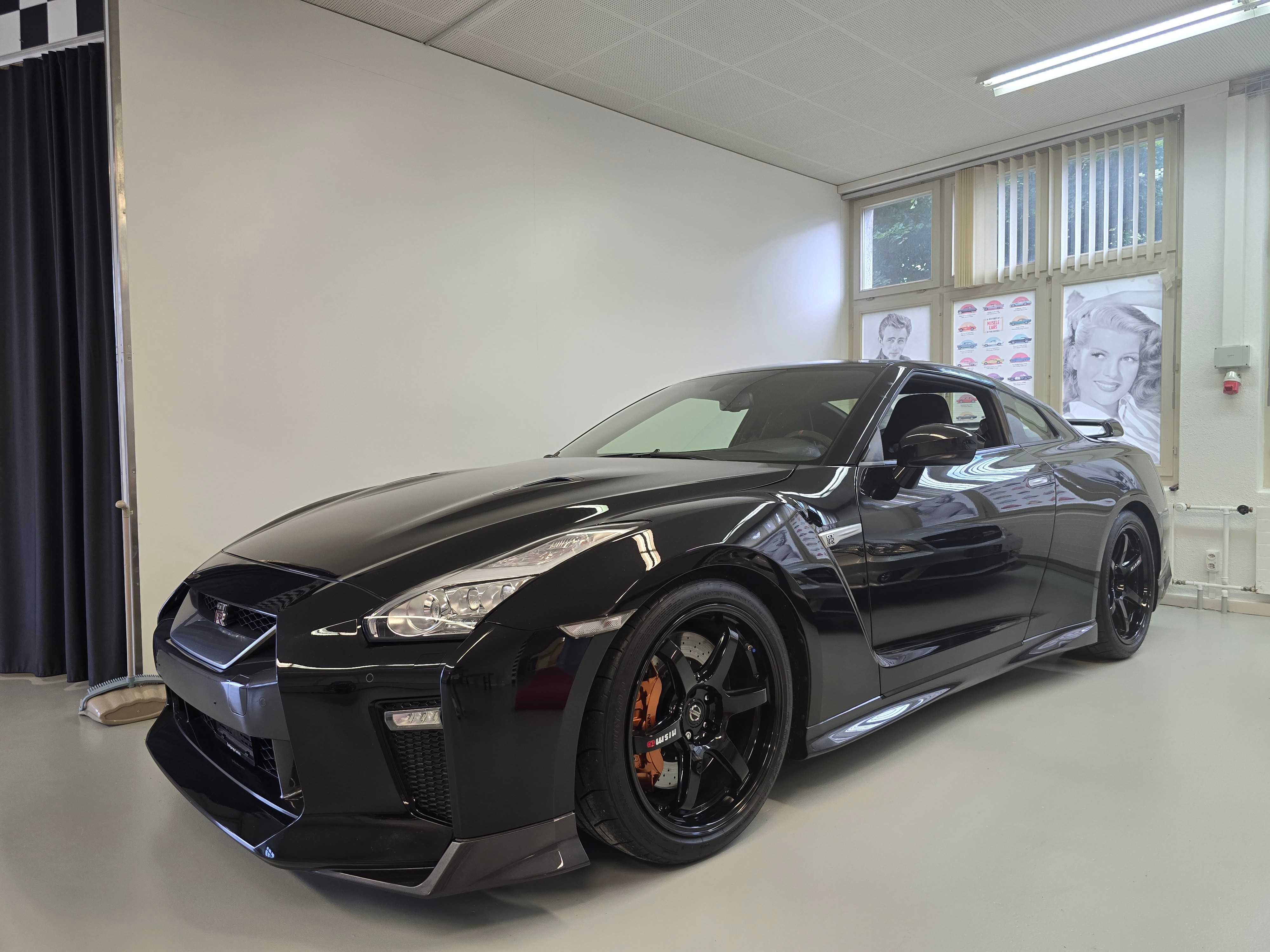 NISSAN GT-R 3.8 V6 Biturbo Track Edition