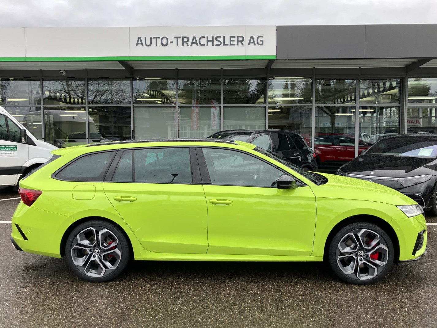 SKODA Octavia Combi 2.0 TSI DSG RS