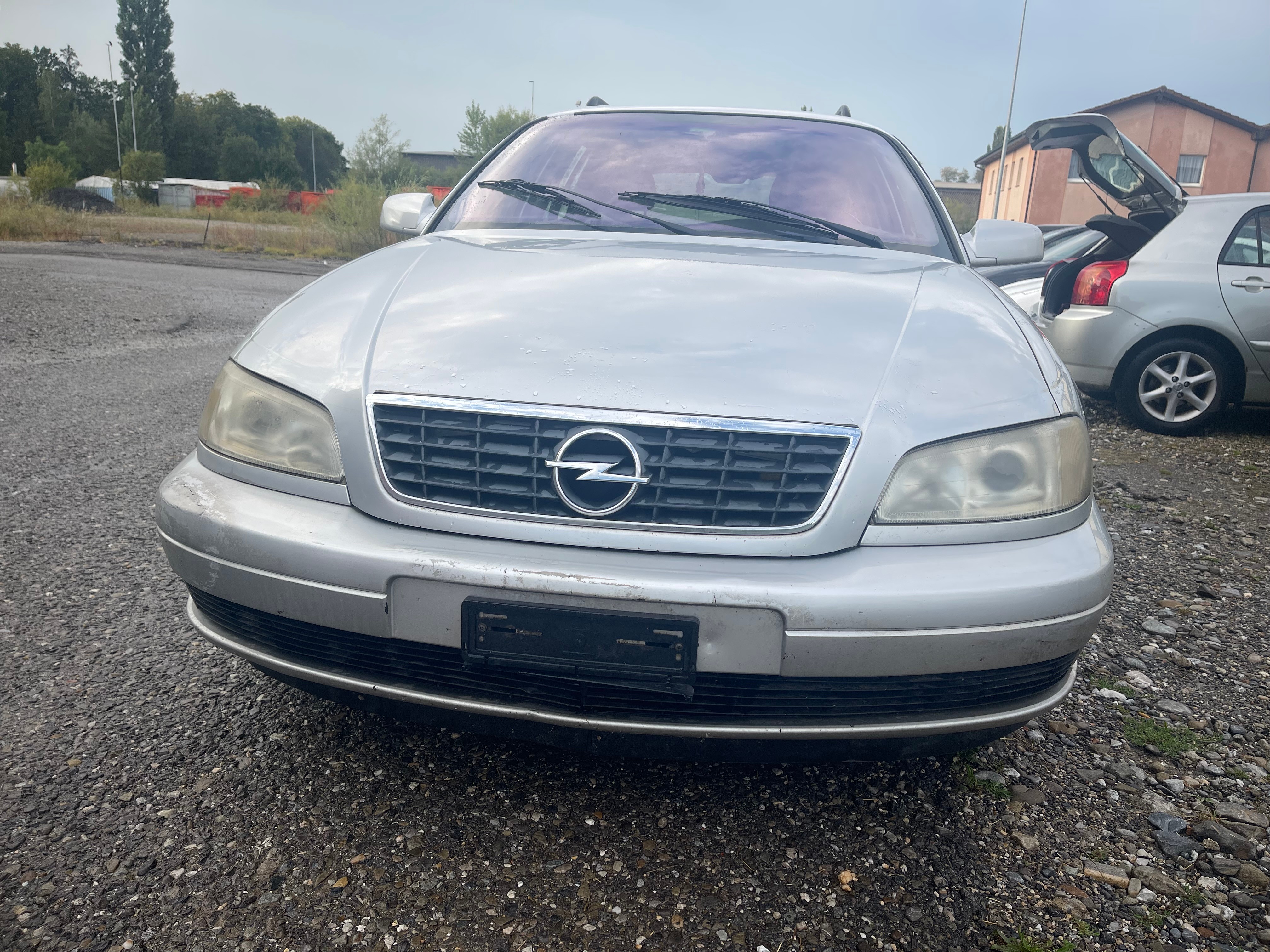 OPEL Omega 2.6i V6 Business