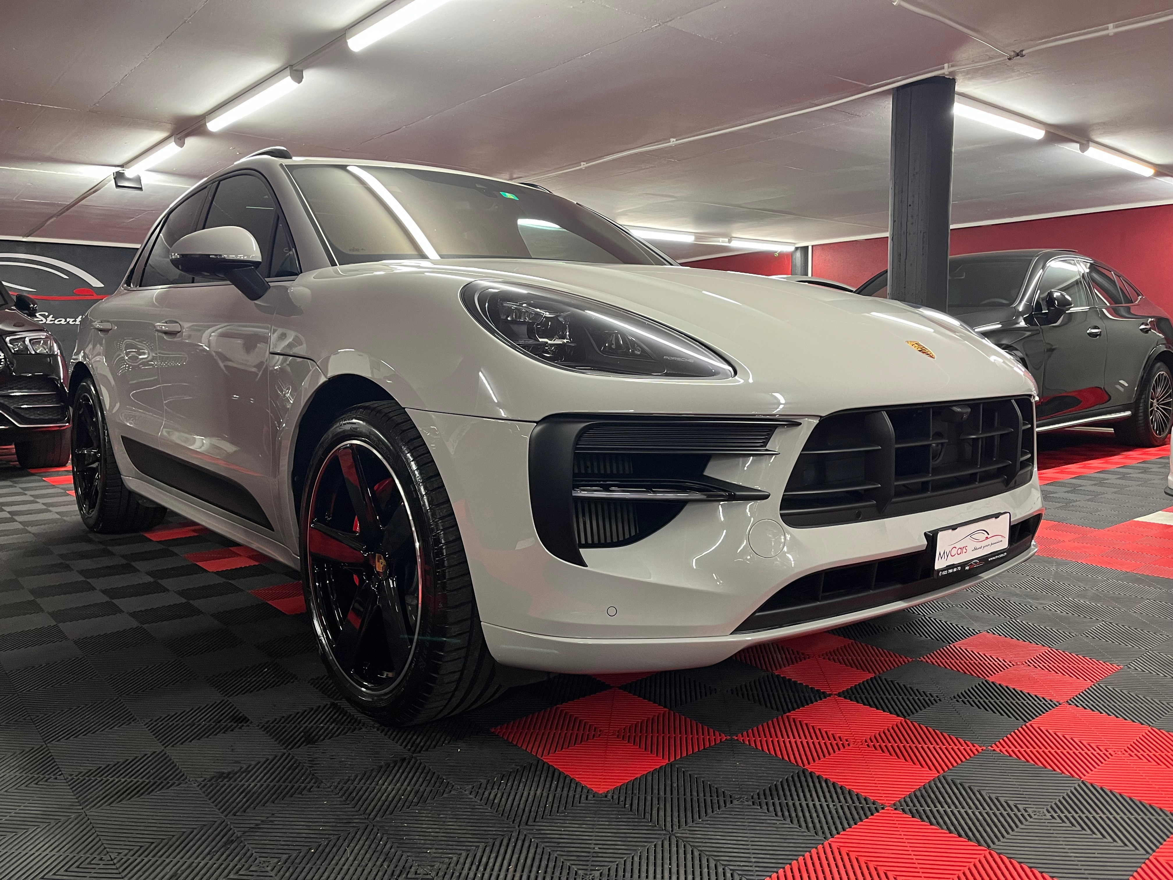 PORSCHE Macan GTS PDK