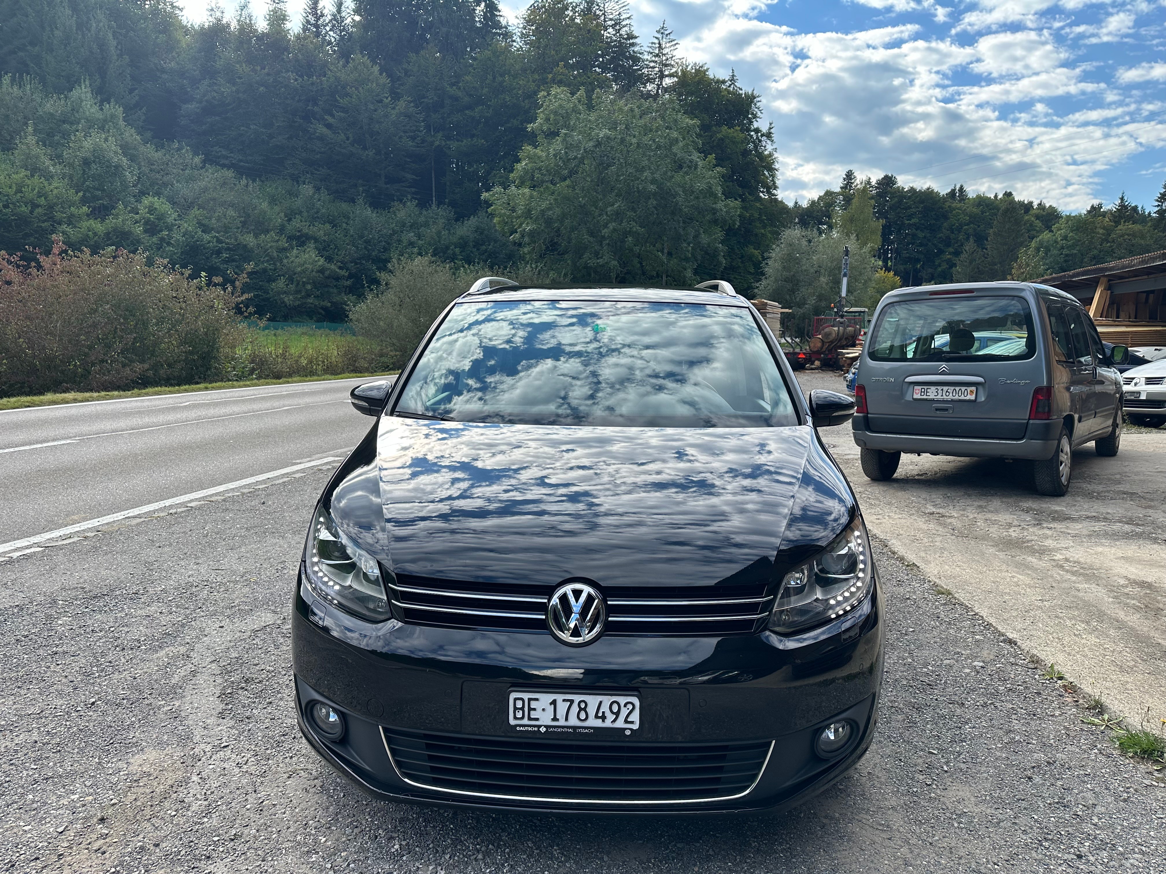 VW VW Touran TSI Automat frisch ab mfk