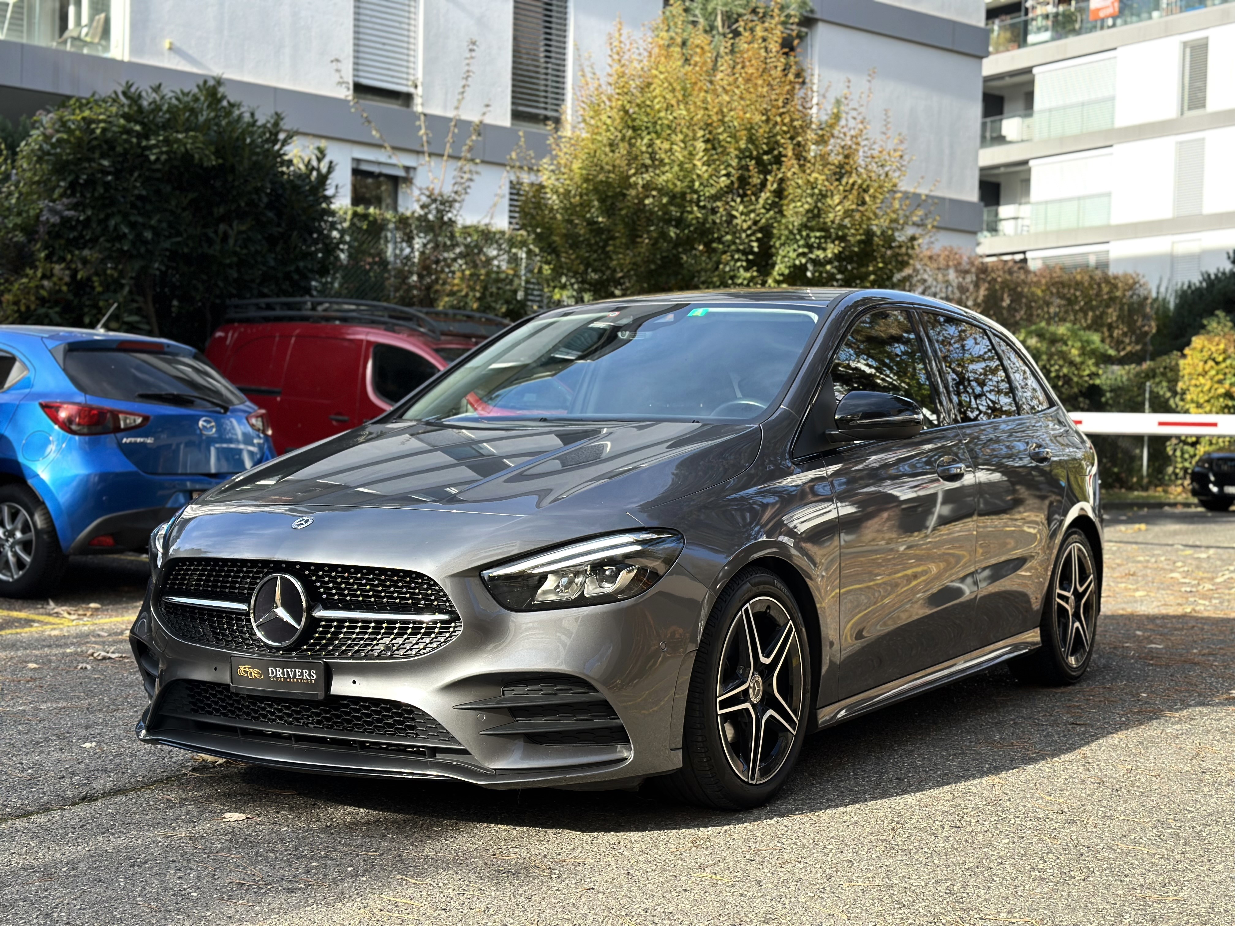 MERCEDES-BENZ B 180 AMG Line 7G-DCT