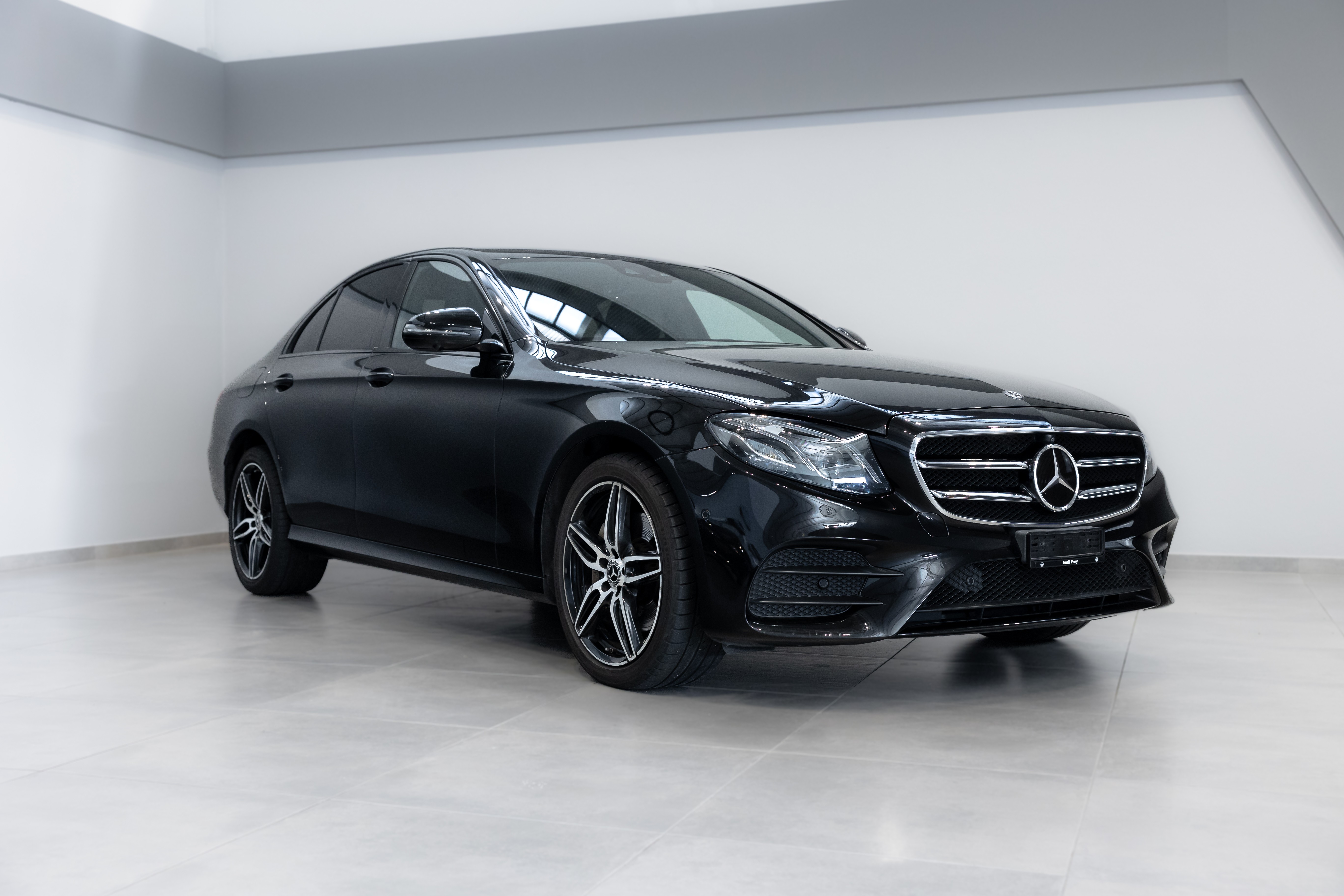 MERCEDES-BENZ E 220 d AMG Line 4Matic 9G-Tronic