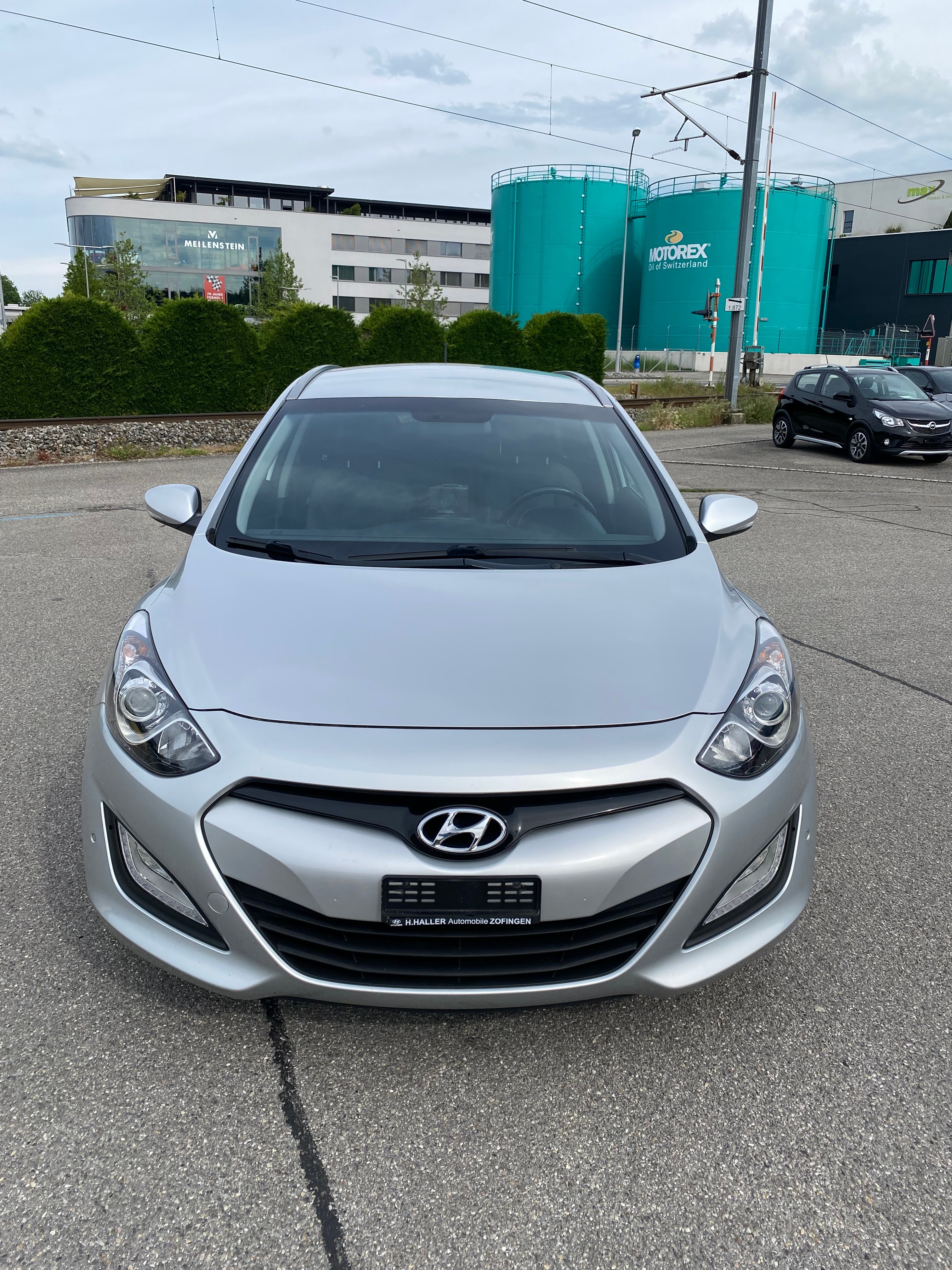 HYUNDAI i30