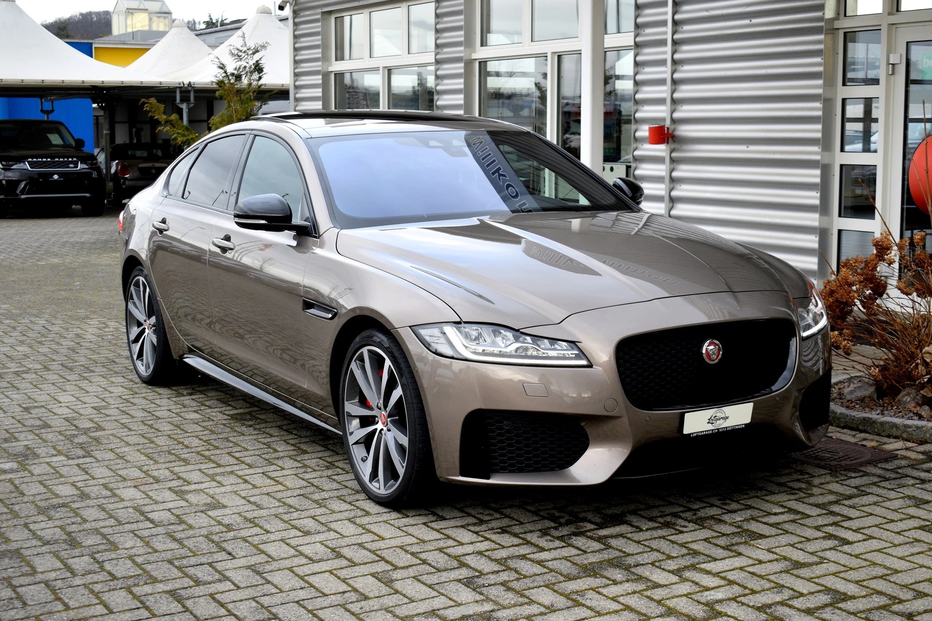 JAGUAR XF S AWD 380PS (CH Auto)