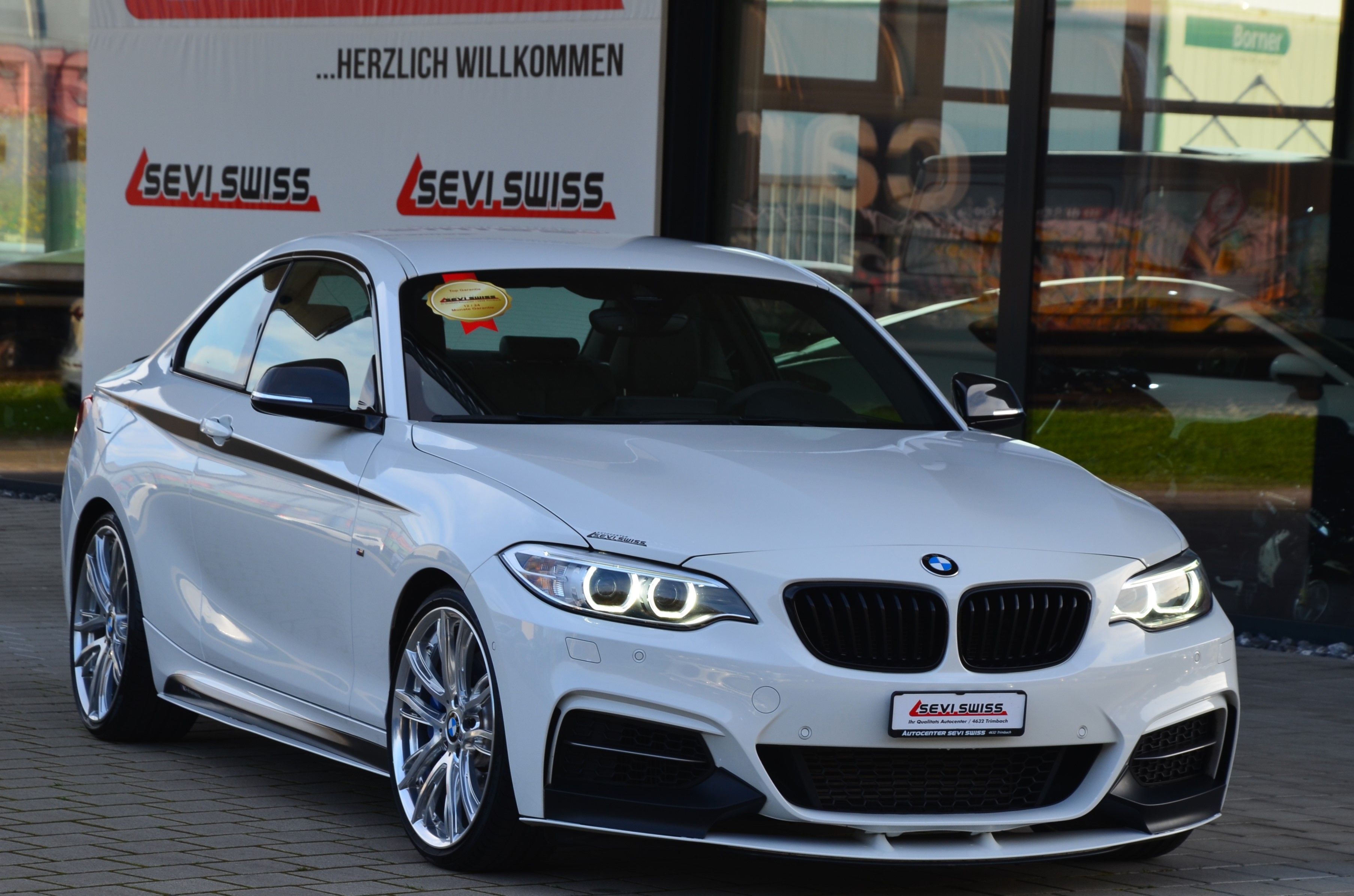 BMW M235i