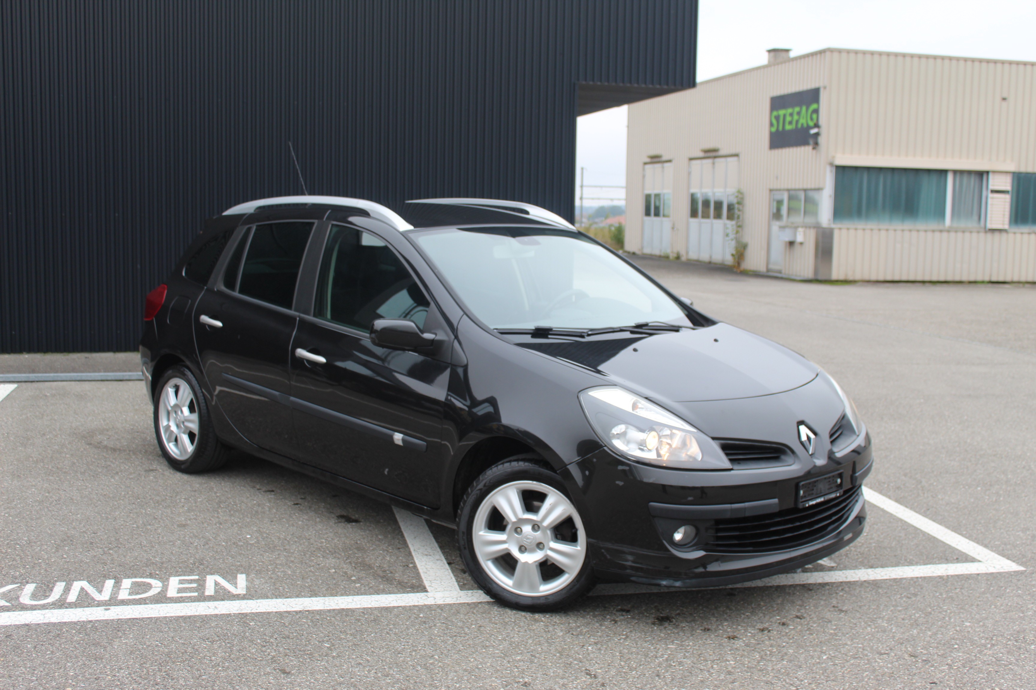 RENAULT Clio Grandtour 1.6 16V Dynamique