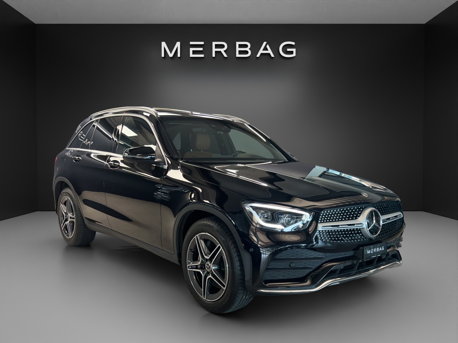 MERCEDES-BENZ GLC 300 AMG Line 4Matic