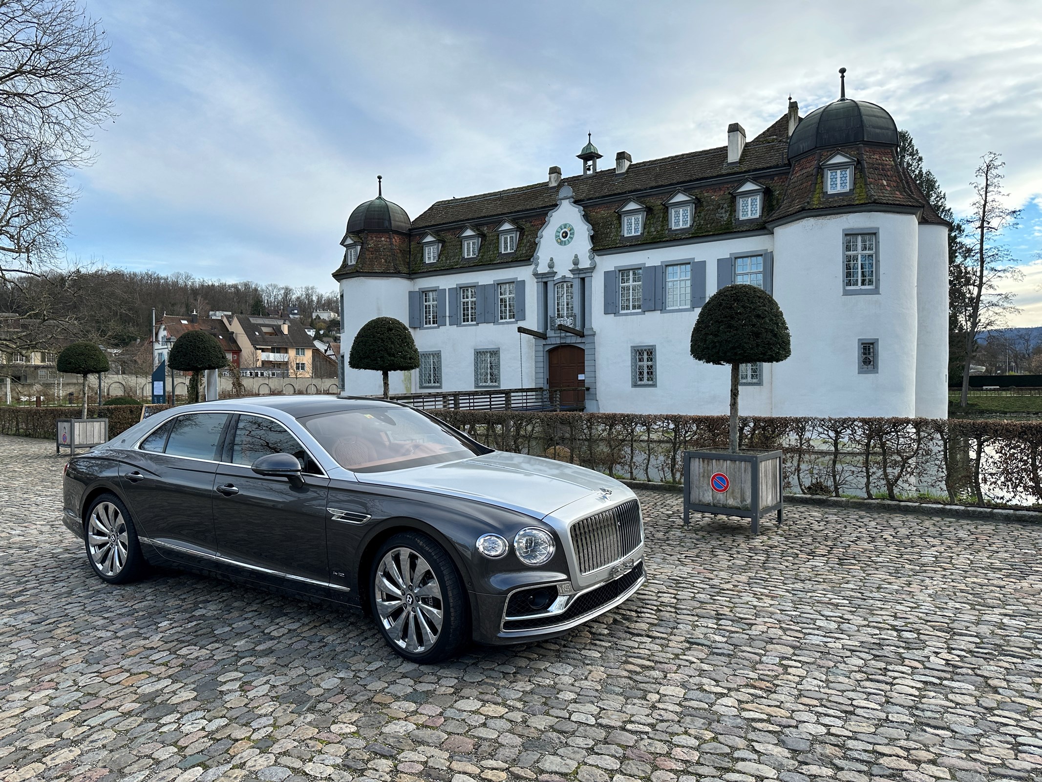 BENTLEY Flying Spur 6.0