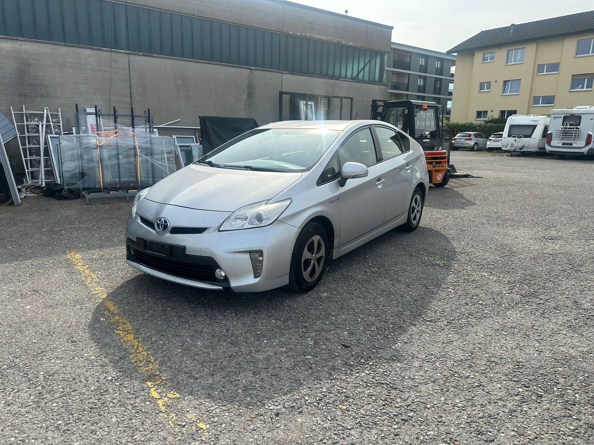 TOYOTA Prius 1.8 16V HSD Sol Premium