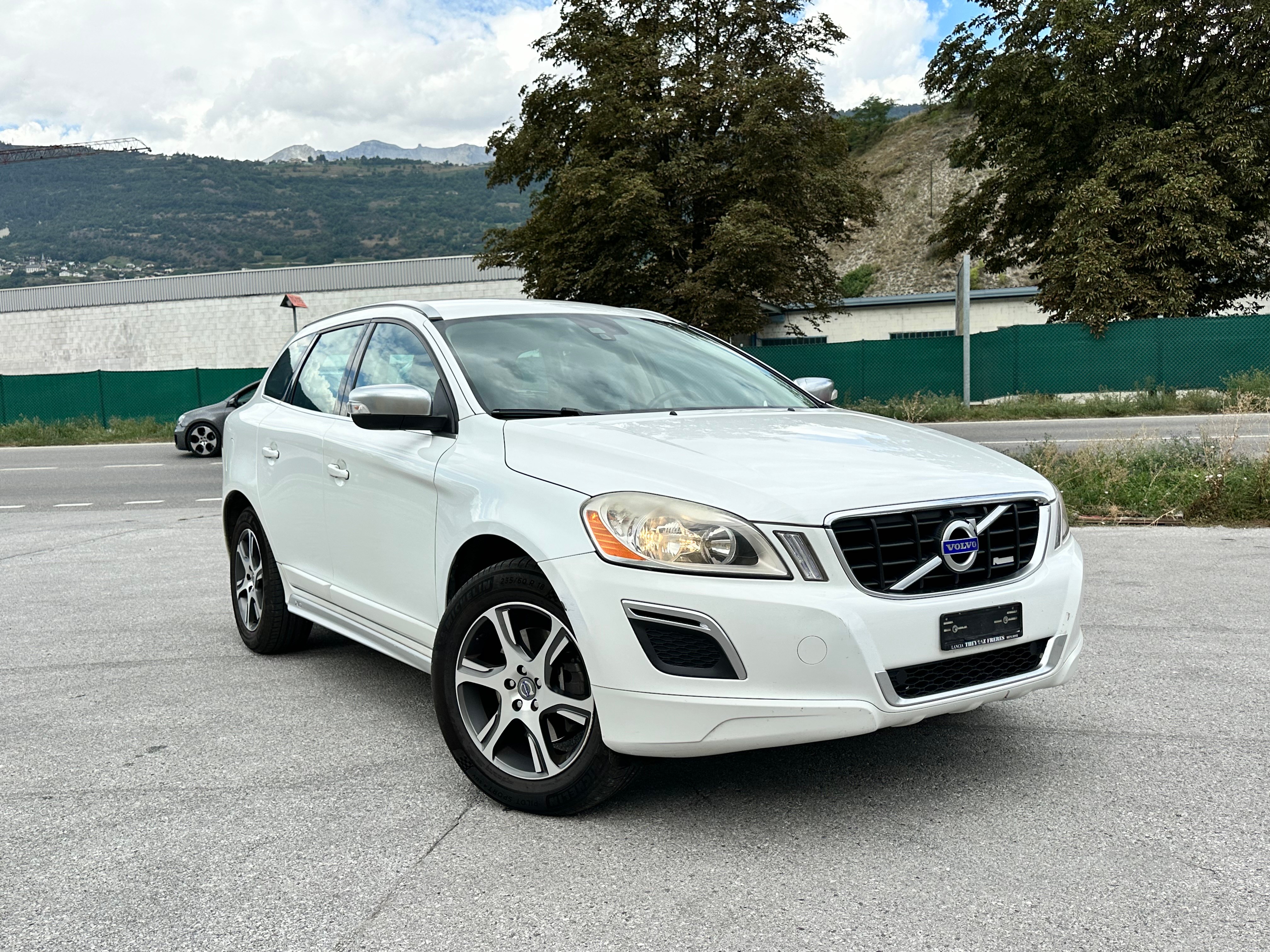 VOLVO XC60 D5 AWD R-Design Geartronic