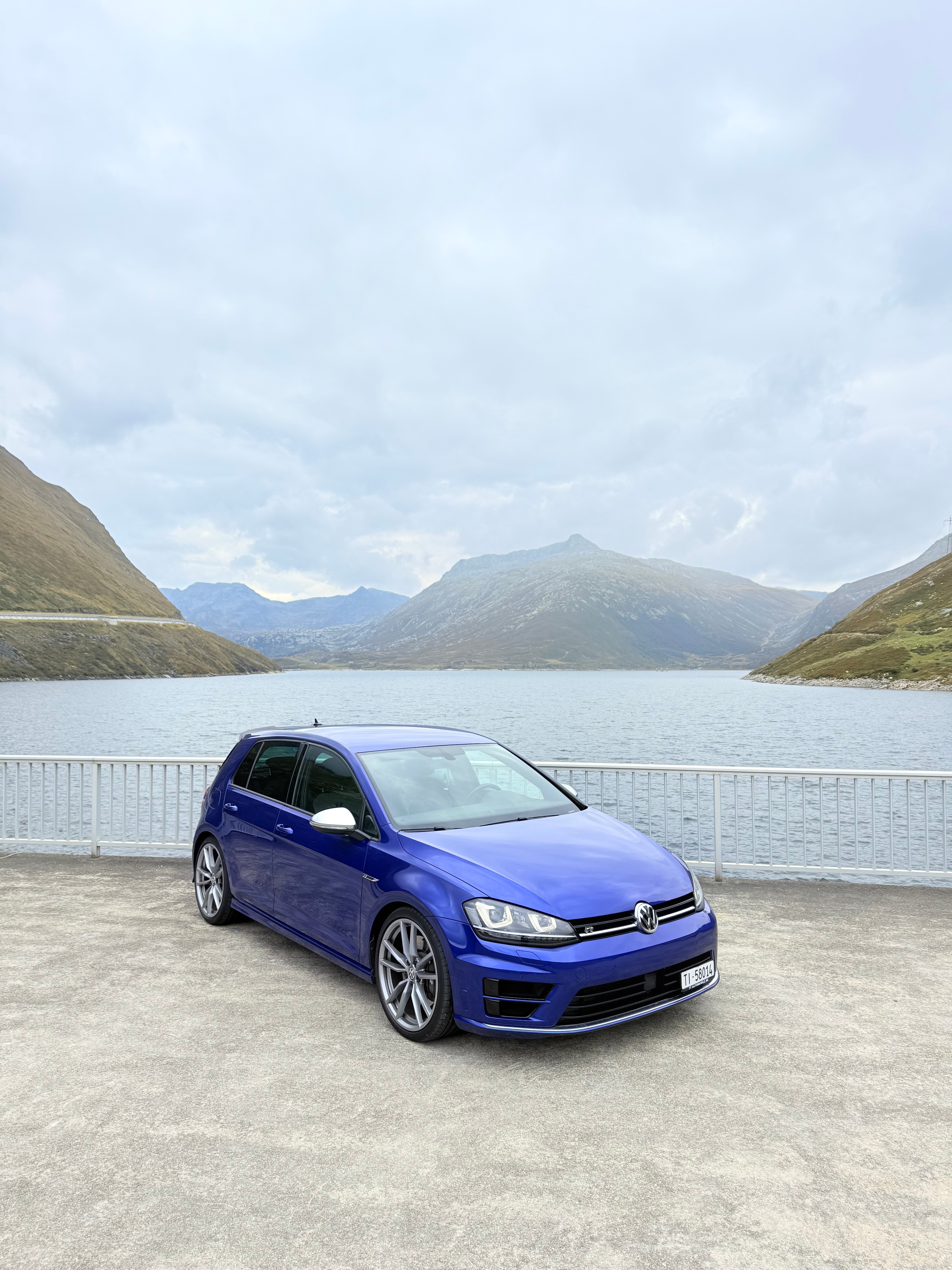 VW Golf 2.0 TSI R 4Motion DSG