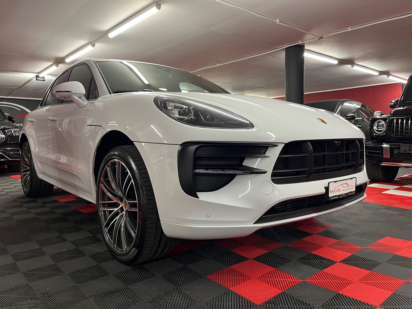 PORSCHE Macan PDK