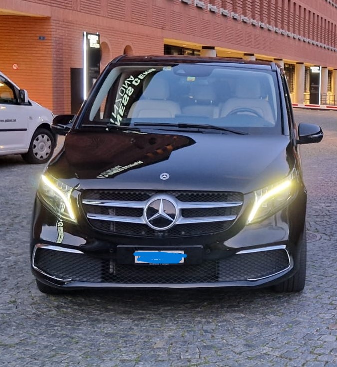 MERCEDES-BENZ V 300 4Matic 9G-Tronic Extra Long 8 posti