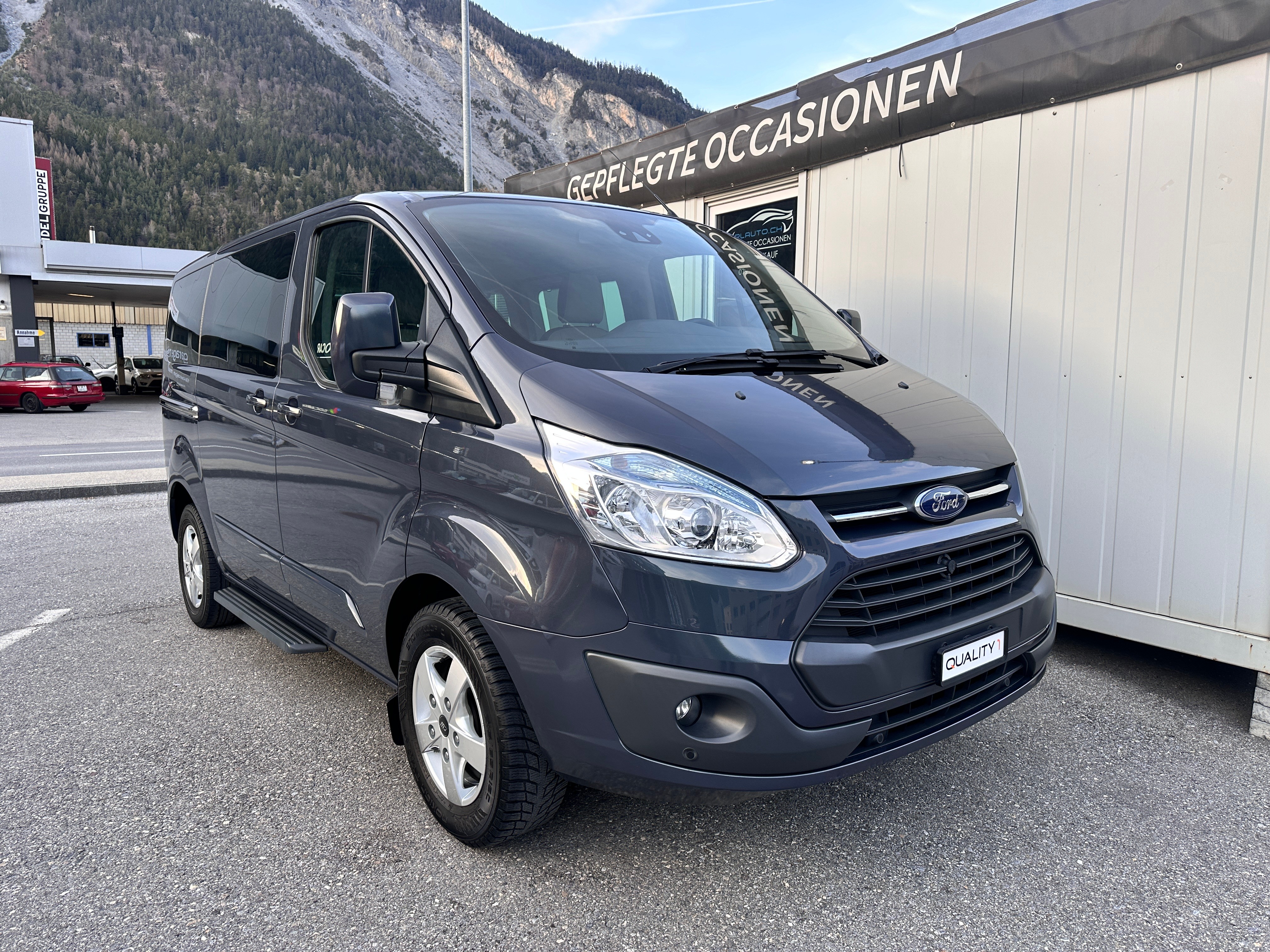 FORD Tourneo Custom 300 L1H1 Titanium