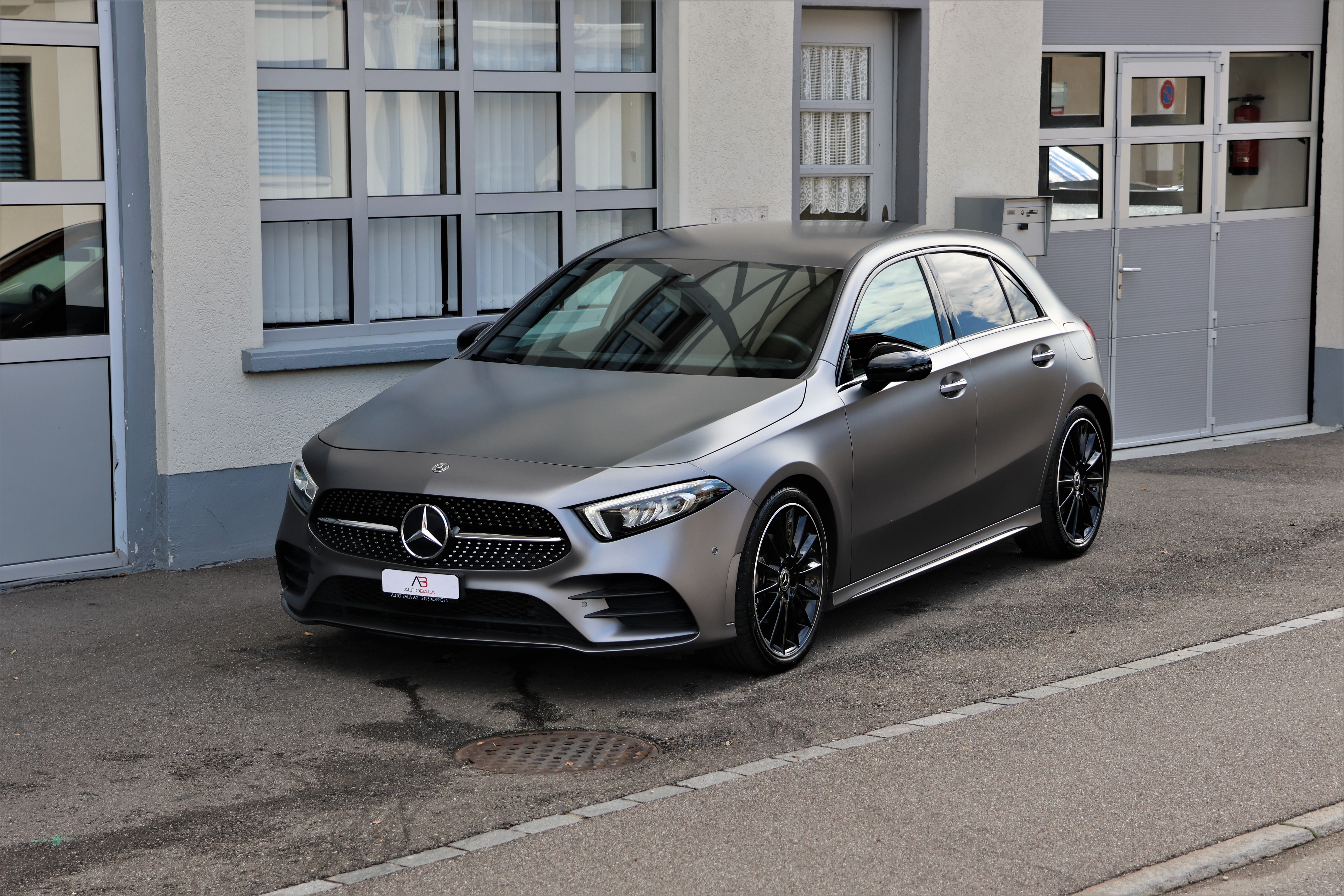 MERCEDES-BENZ A 200 AMG Line 7G-DCT (CH)