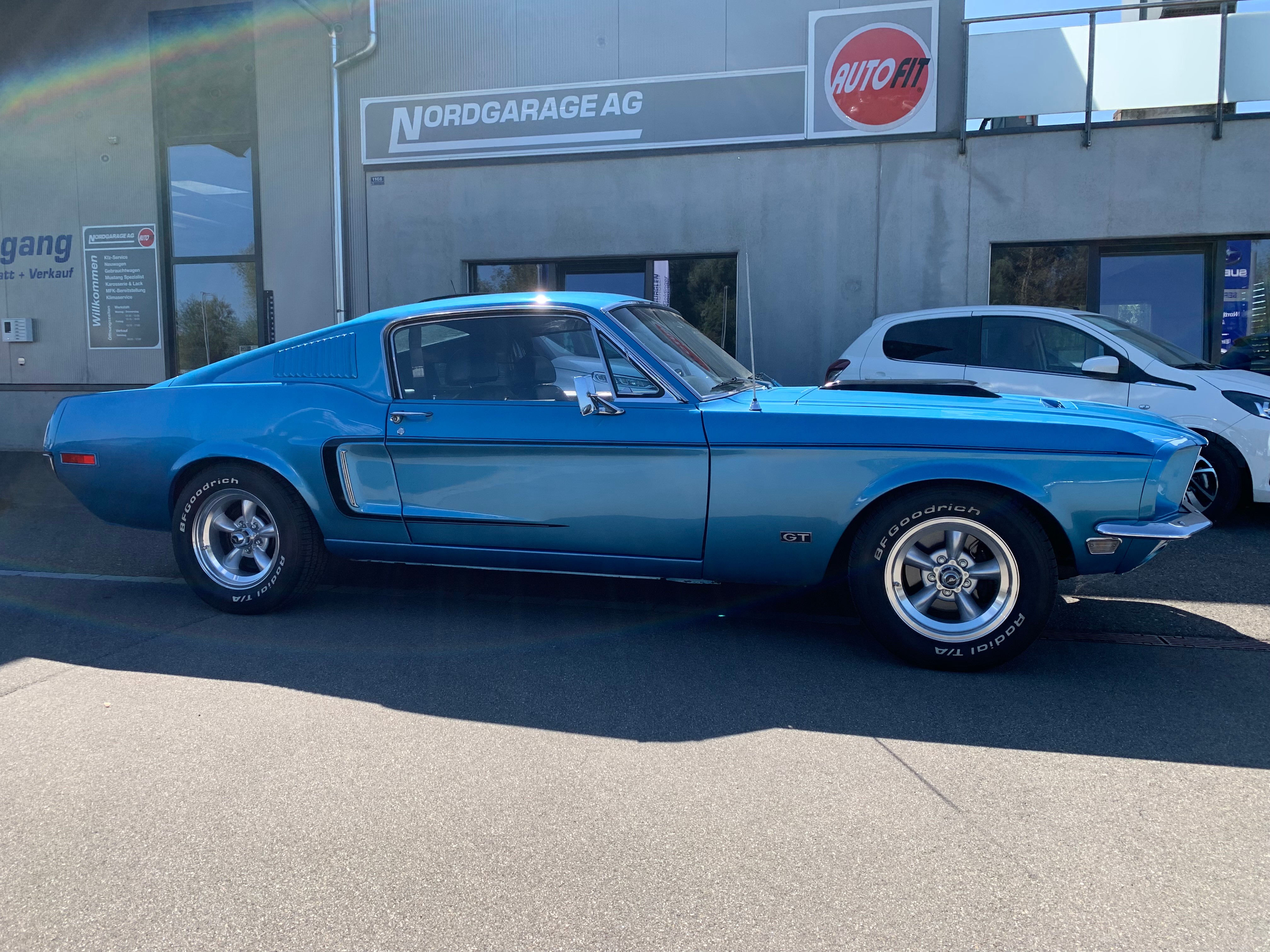 FORD MUSTANG Fastback