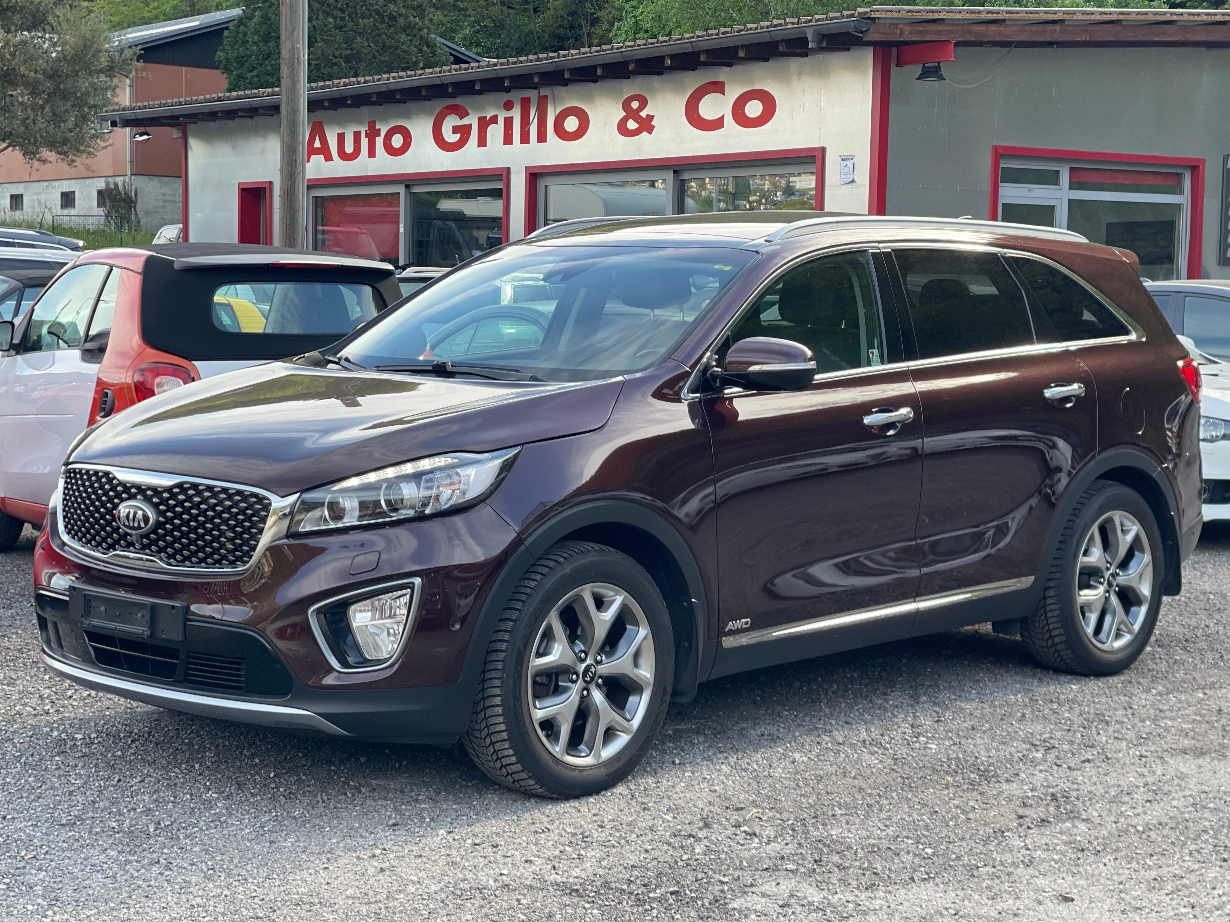 KIA Sorento 2.2 CRDI Style 7P. Automatic