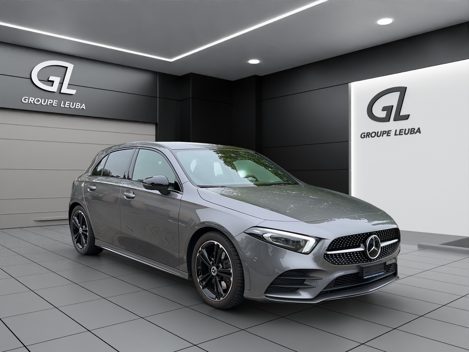 MERCEDES-BENZ A 220 AMG Line 4Matic