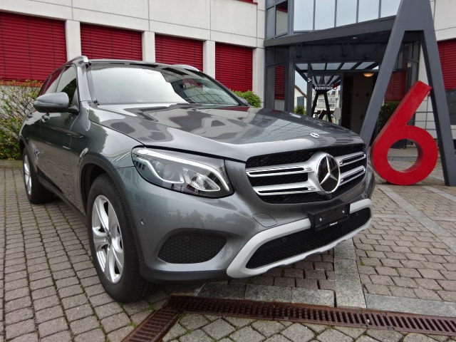 MERCEDES-BENZ GLC 250 4Matic 211PS 9G-Tronic