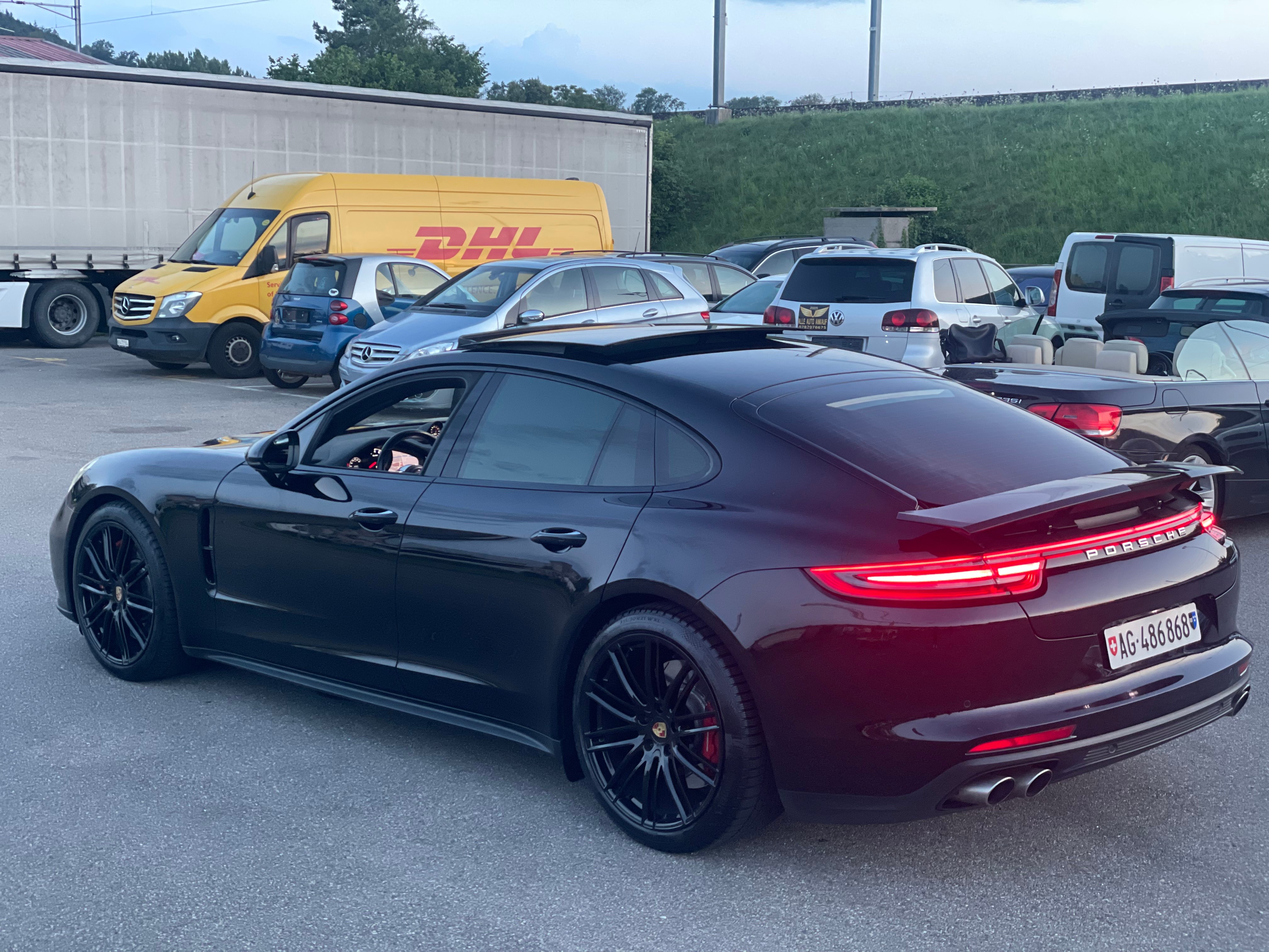 PORSCHE Panamera Turbo PDK