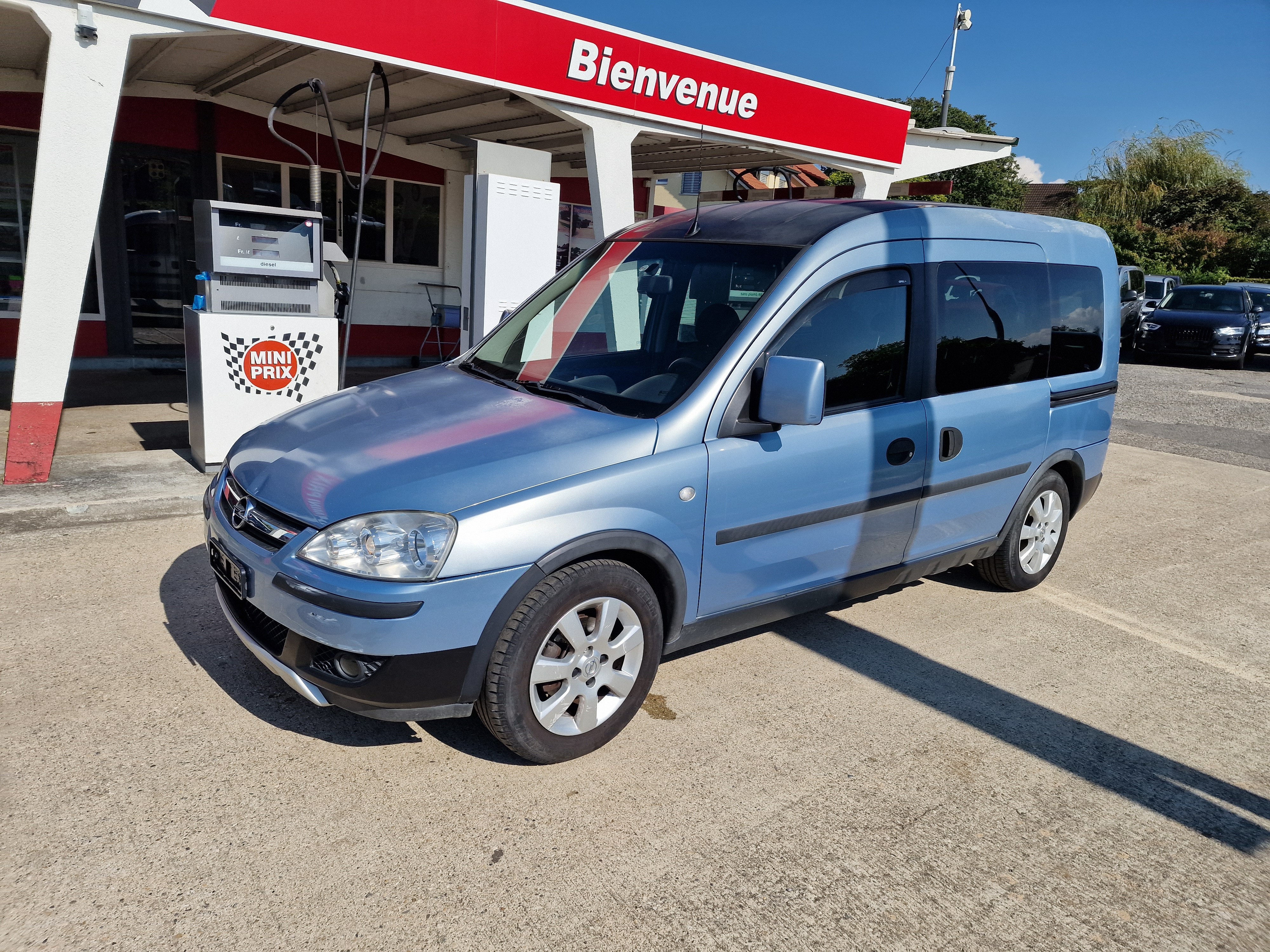 OPEL Combo 1.4 TP (Essentia)