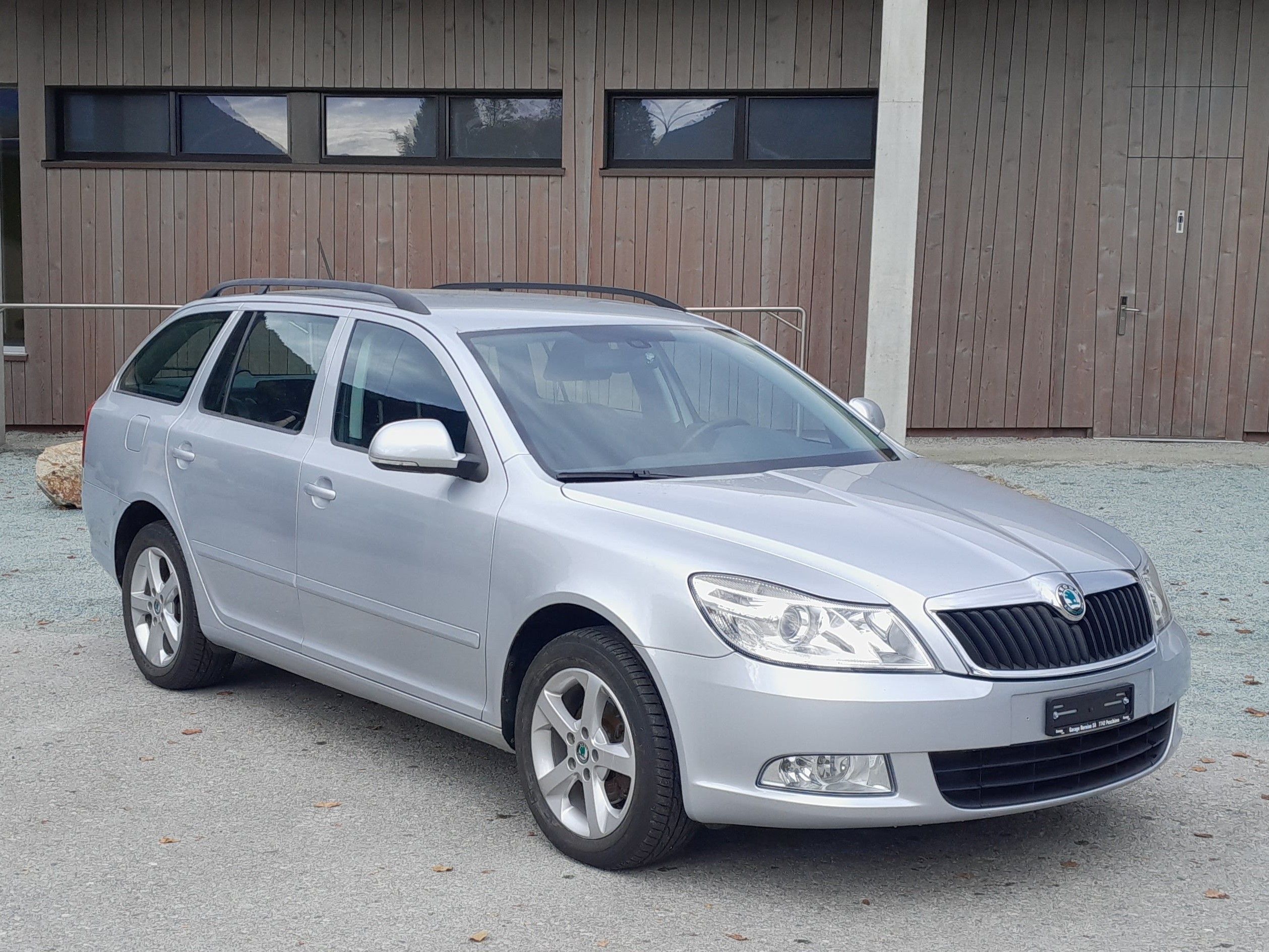 SKODA Octavia Combi 2.0 TDI Elegance 4x4