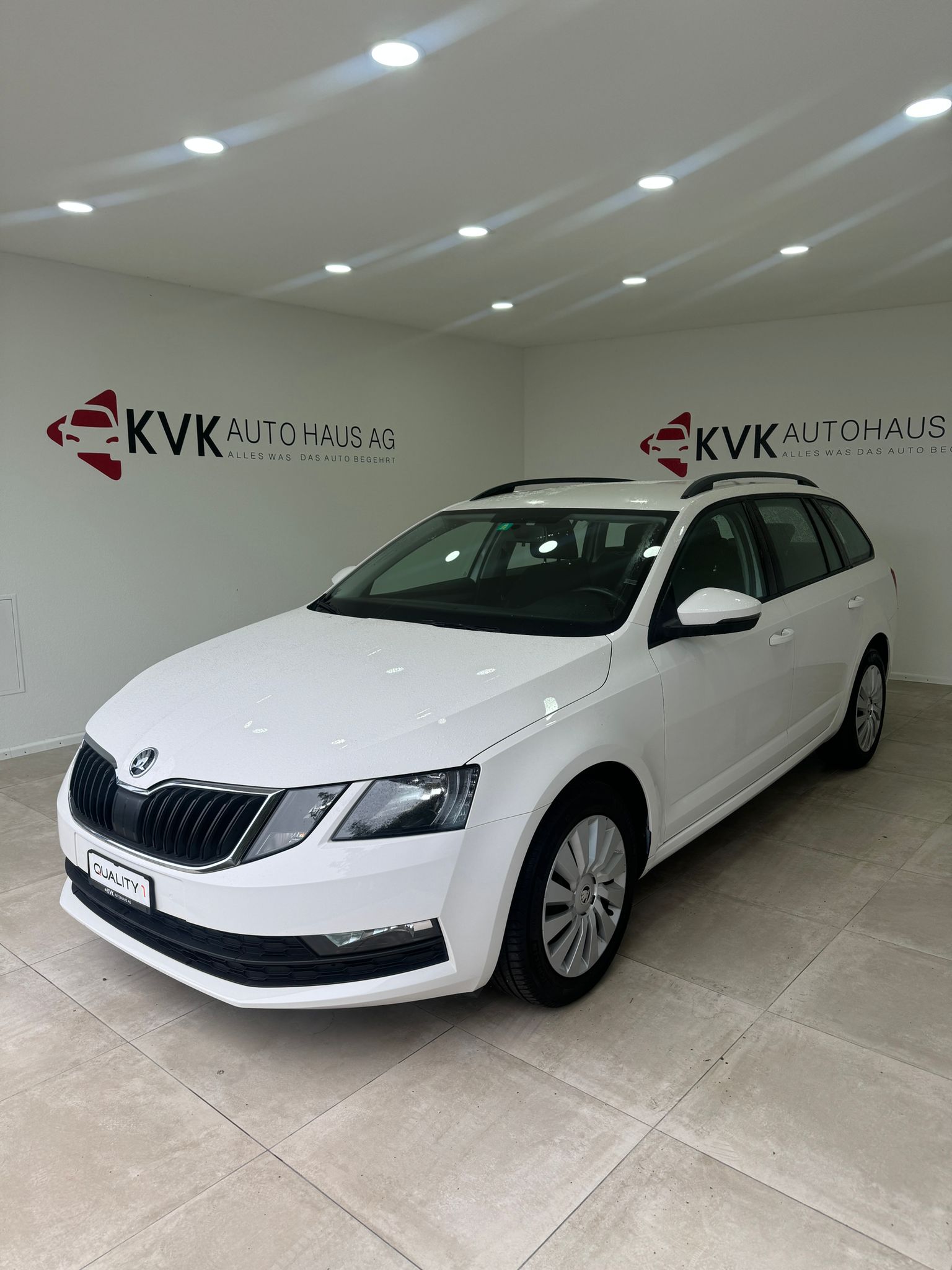 SKODA Octavia Combi 1.6 TDI Active