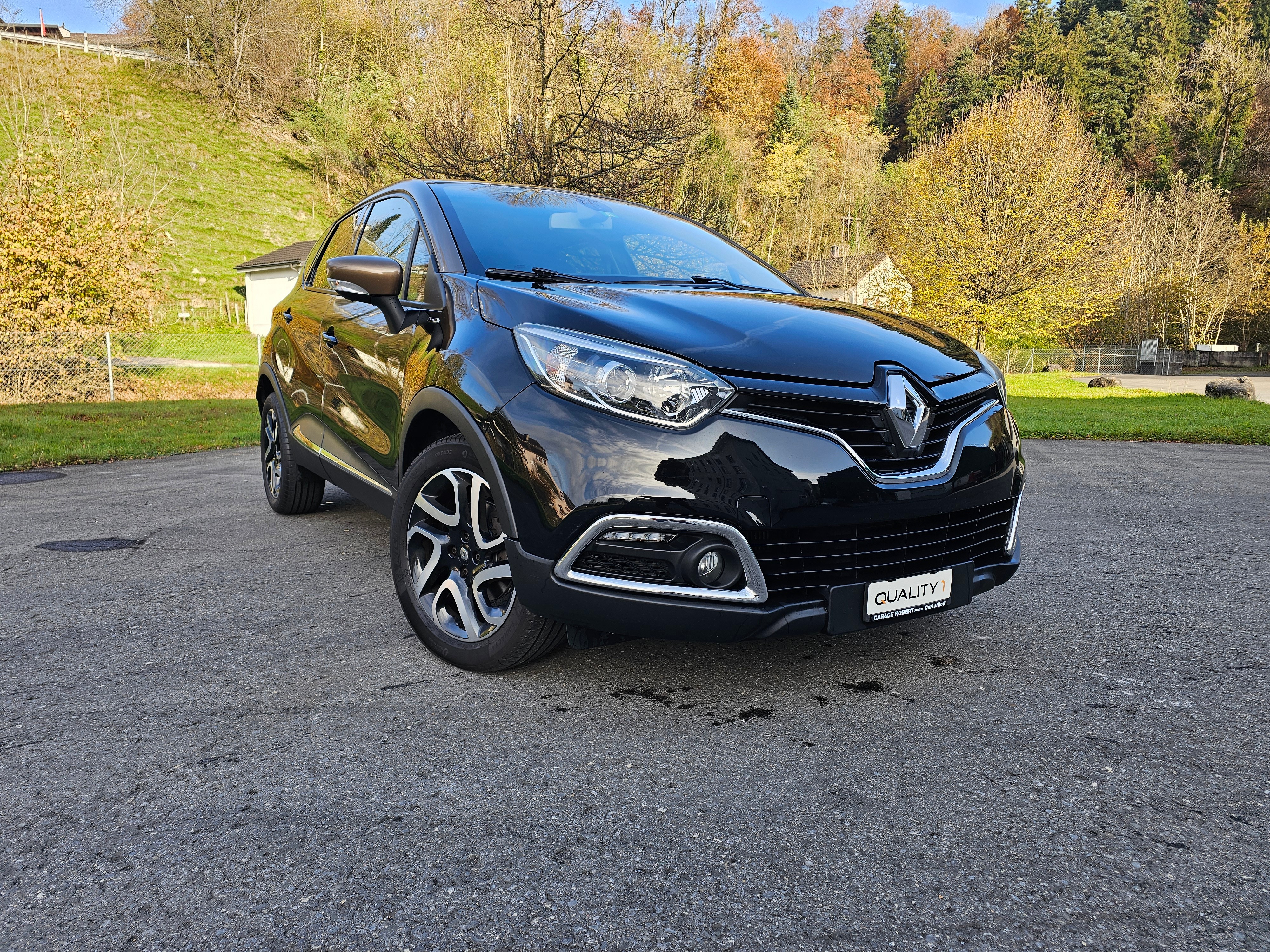 RENAULT Captur 1.2 T 16V Iconic EDC