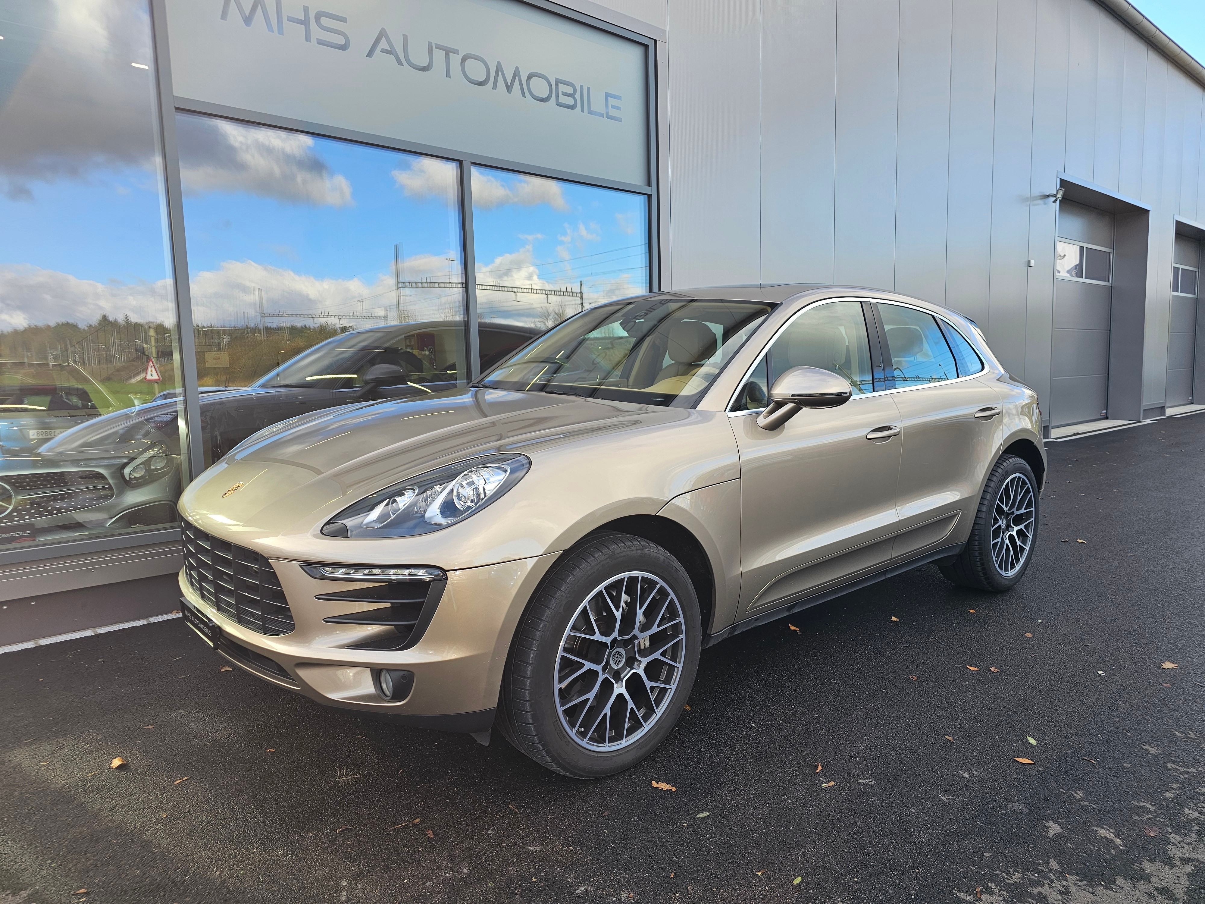 PORSCHE Macan S PDK