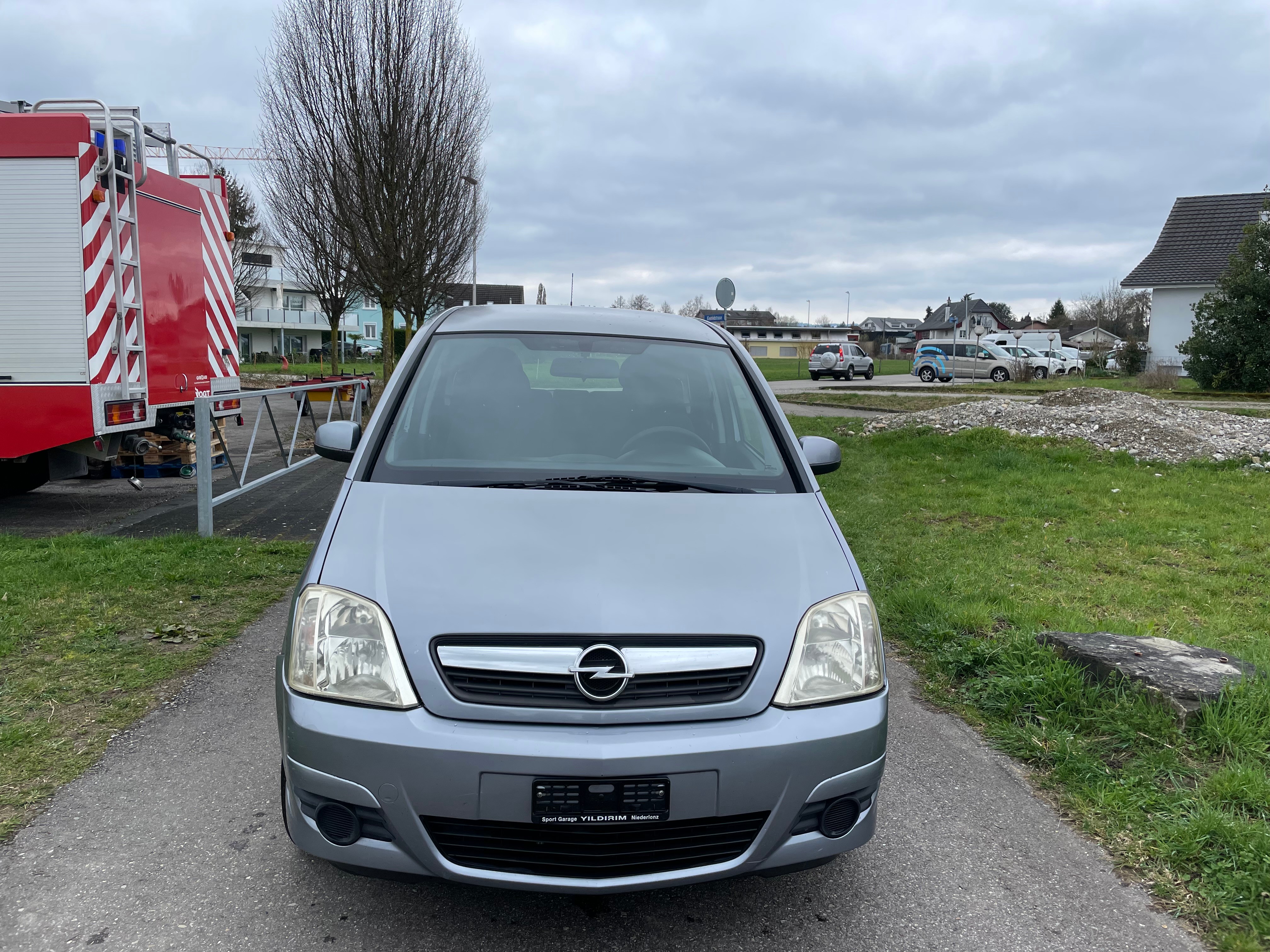 OPEL Meriva 1.6i-16 TP (Essentia)