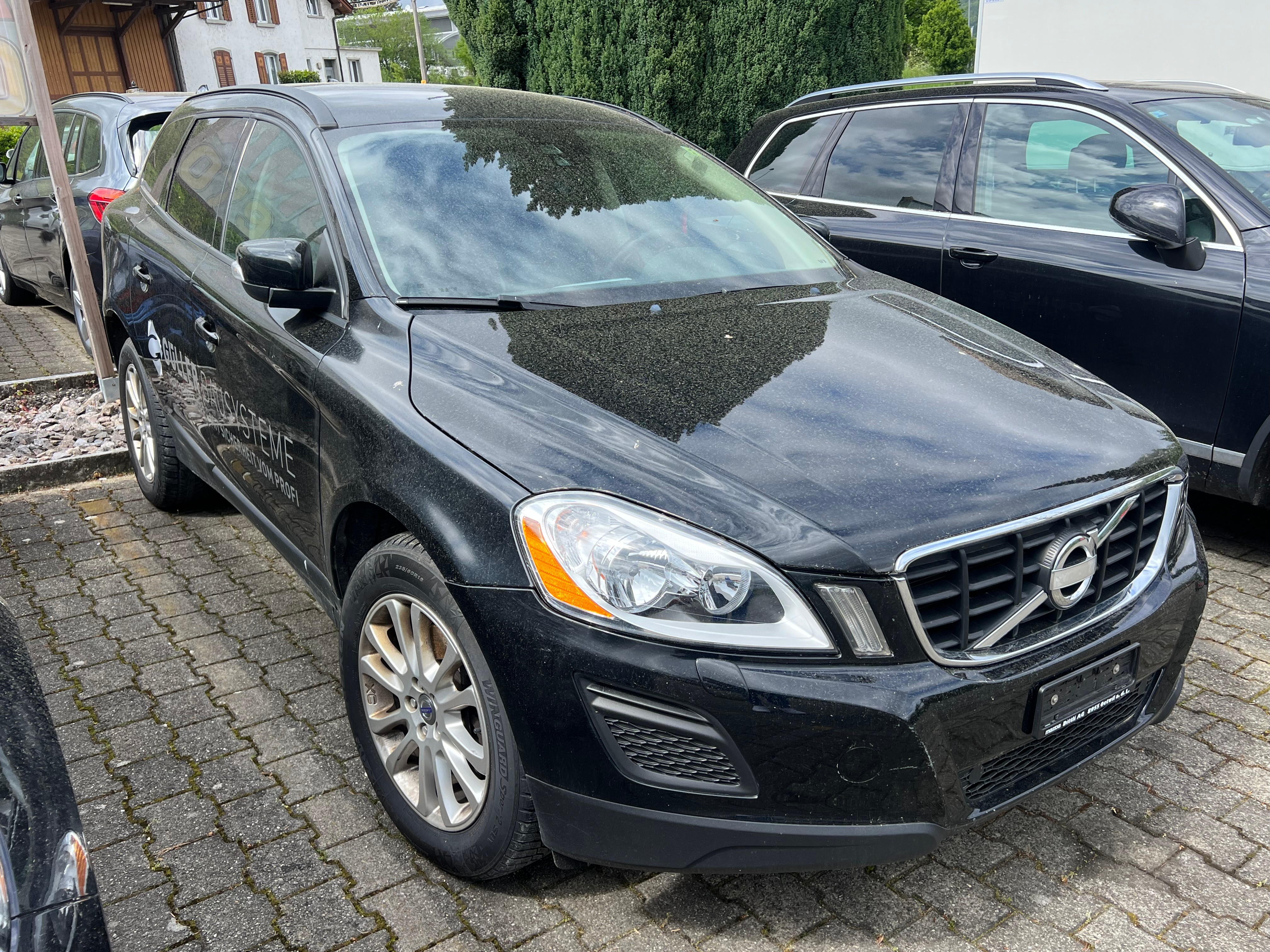 VOLVO XC60 D3 AWD Momentum Geartronic