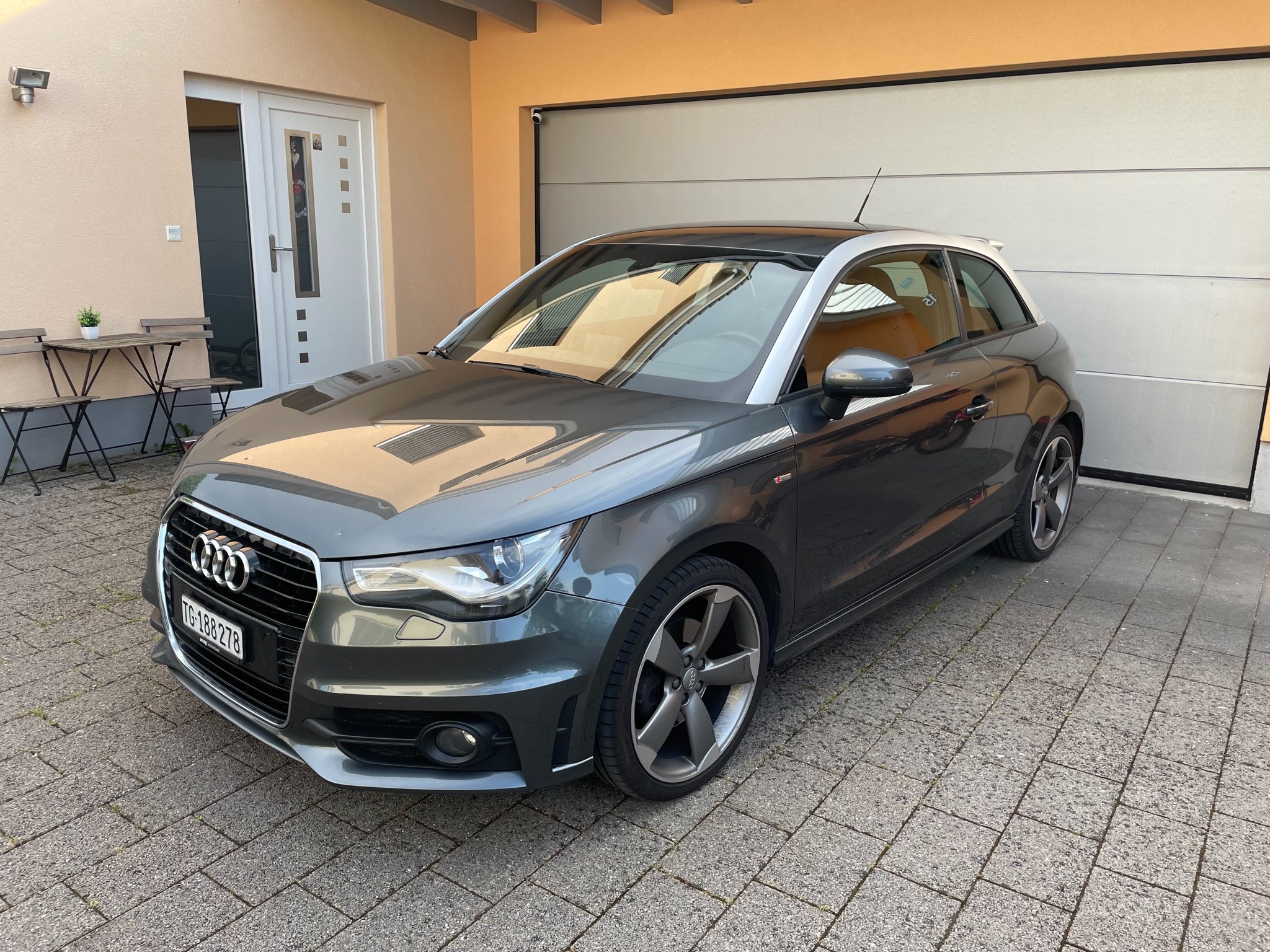 AUDI A1 Sport 1.4 TFSI Ambition S-tronic