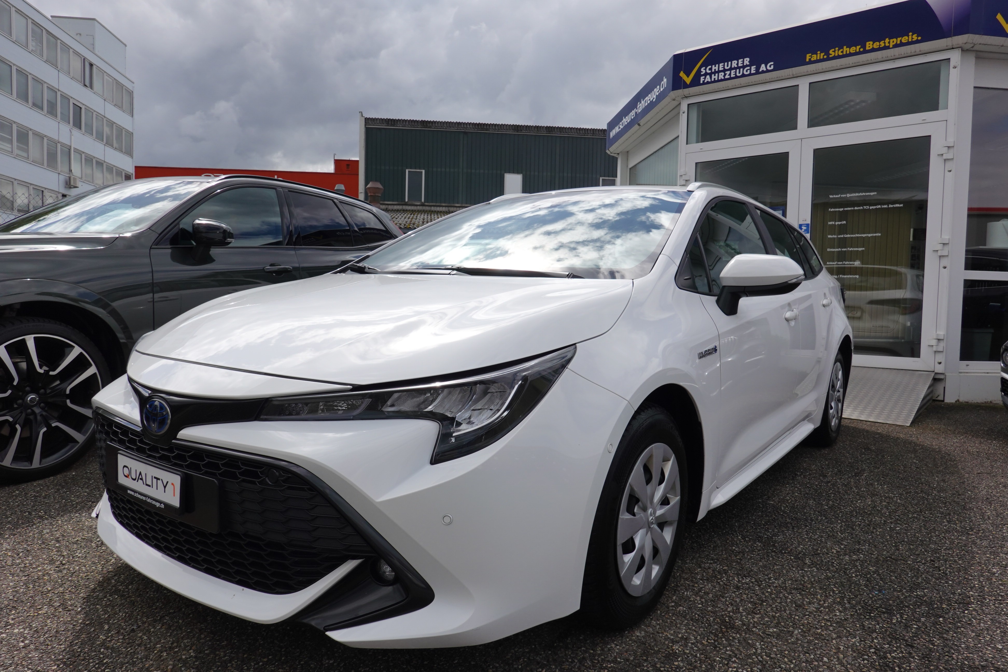 TOYOTA COROLLA TOURING SPORTS 1.8 HSD - 