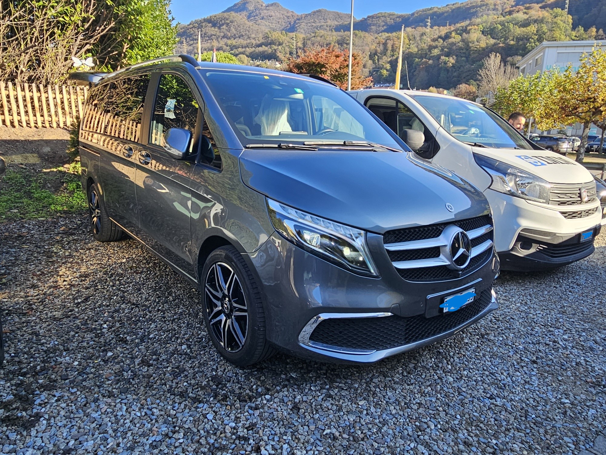 MERCEDES-BENZ V 300 d lang Swiss Edition 4Matic 9G-Tronic