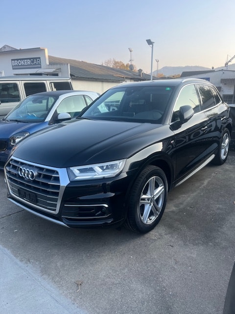 AUDI Q5 2.0 TFSI design quattro S-tronic