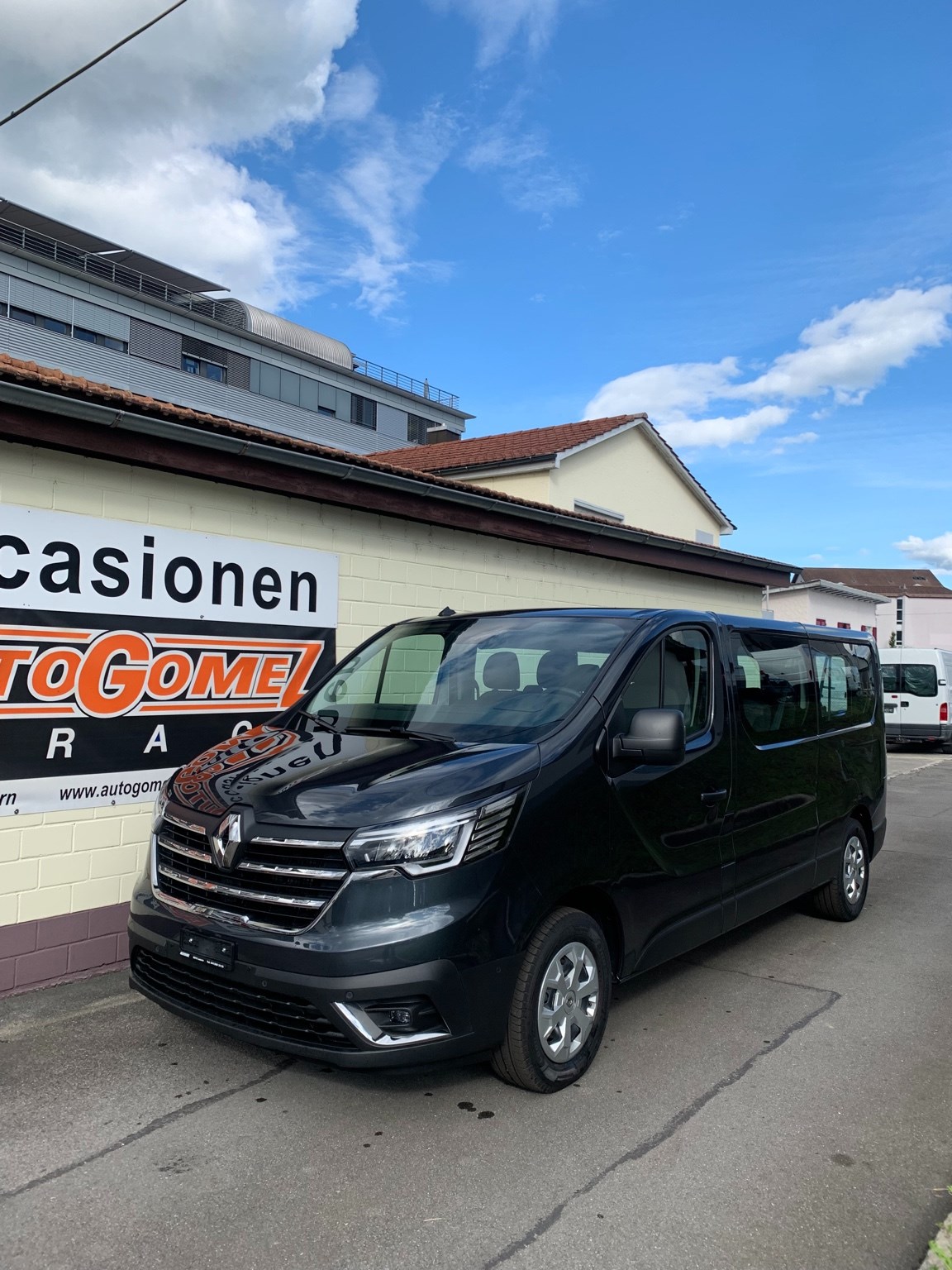 RENAULT Trafic Blue dCi 150 Grand Passenger Techno