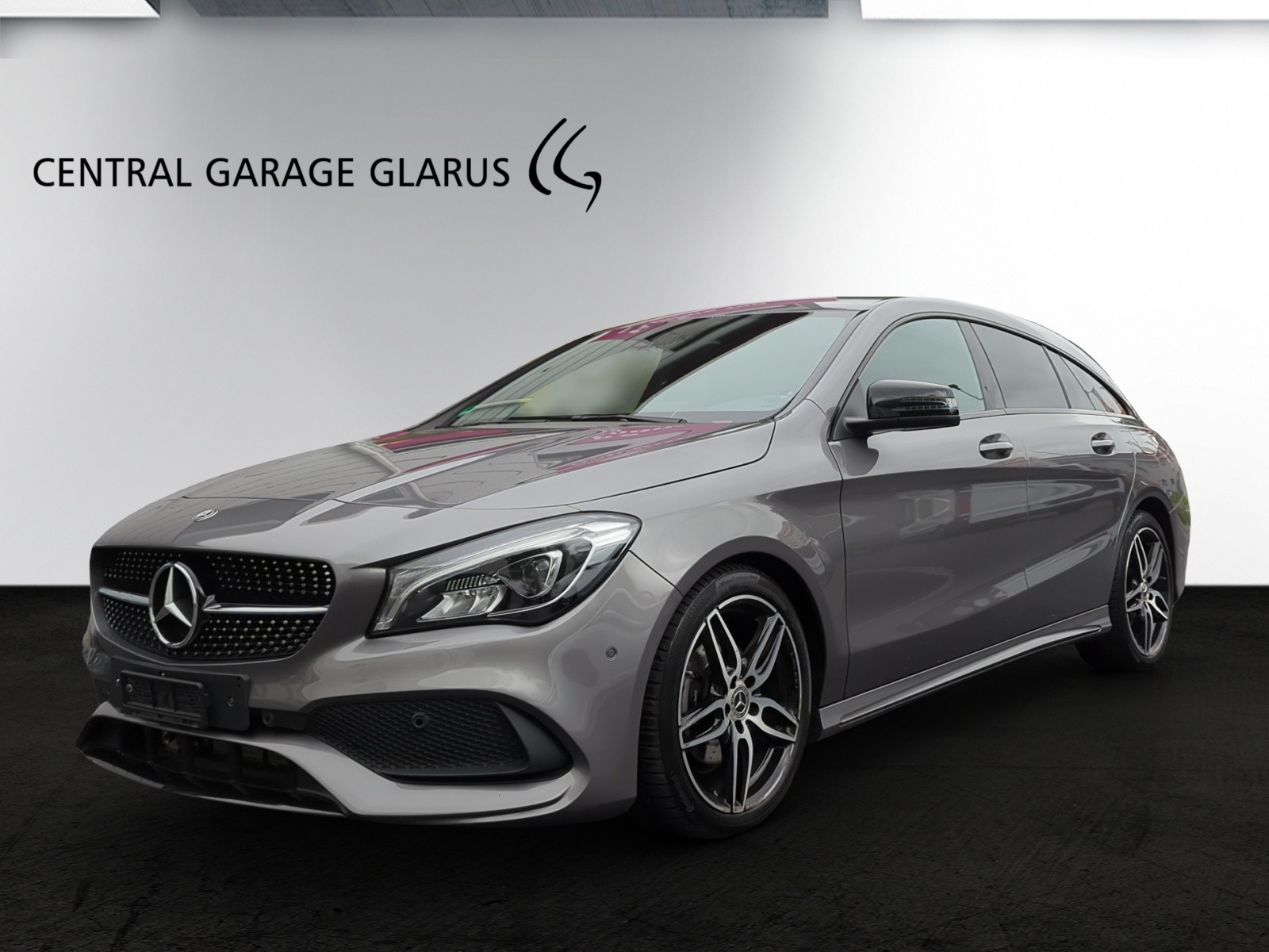 MERCEDES-BENZ CLA Shooting Brake 180 AMG Line 7G-DCT