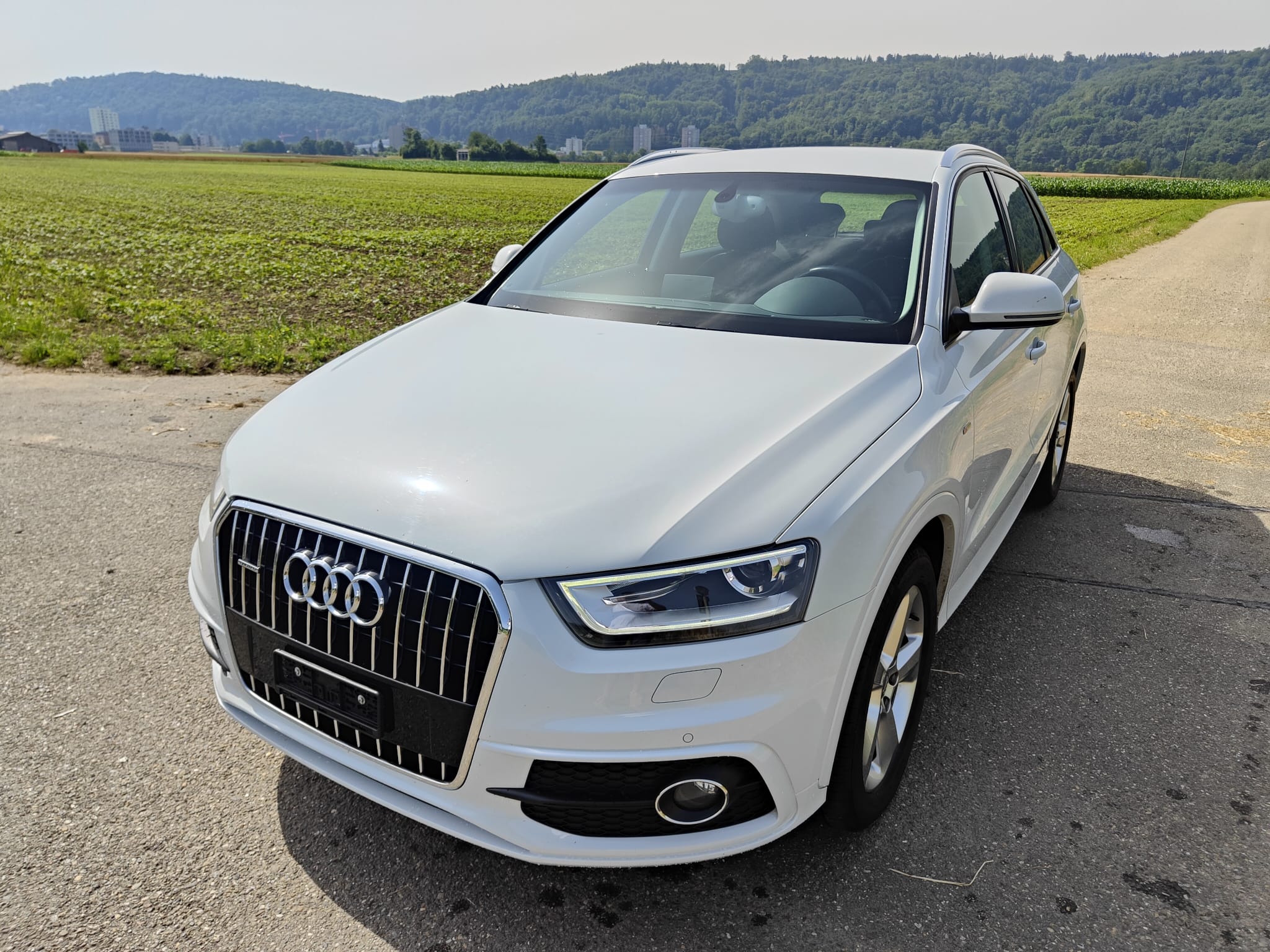 AUDI Q3 2.0 TFSI quattro S-tronic