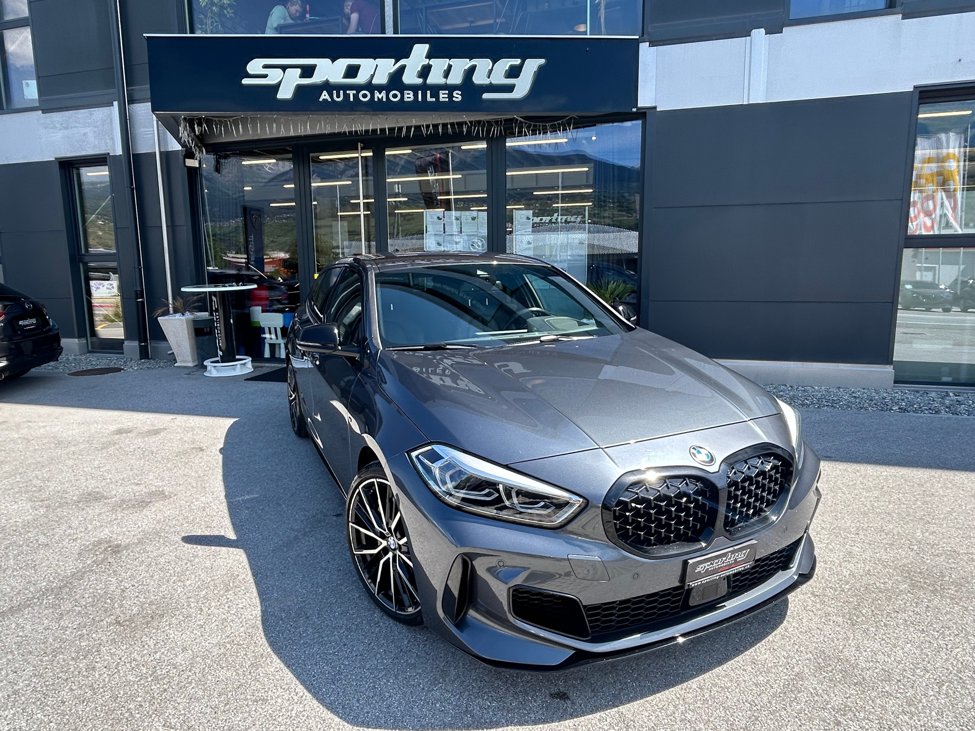 BMW M135i xDrive Steptronic