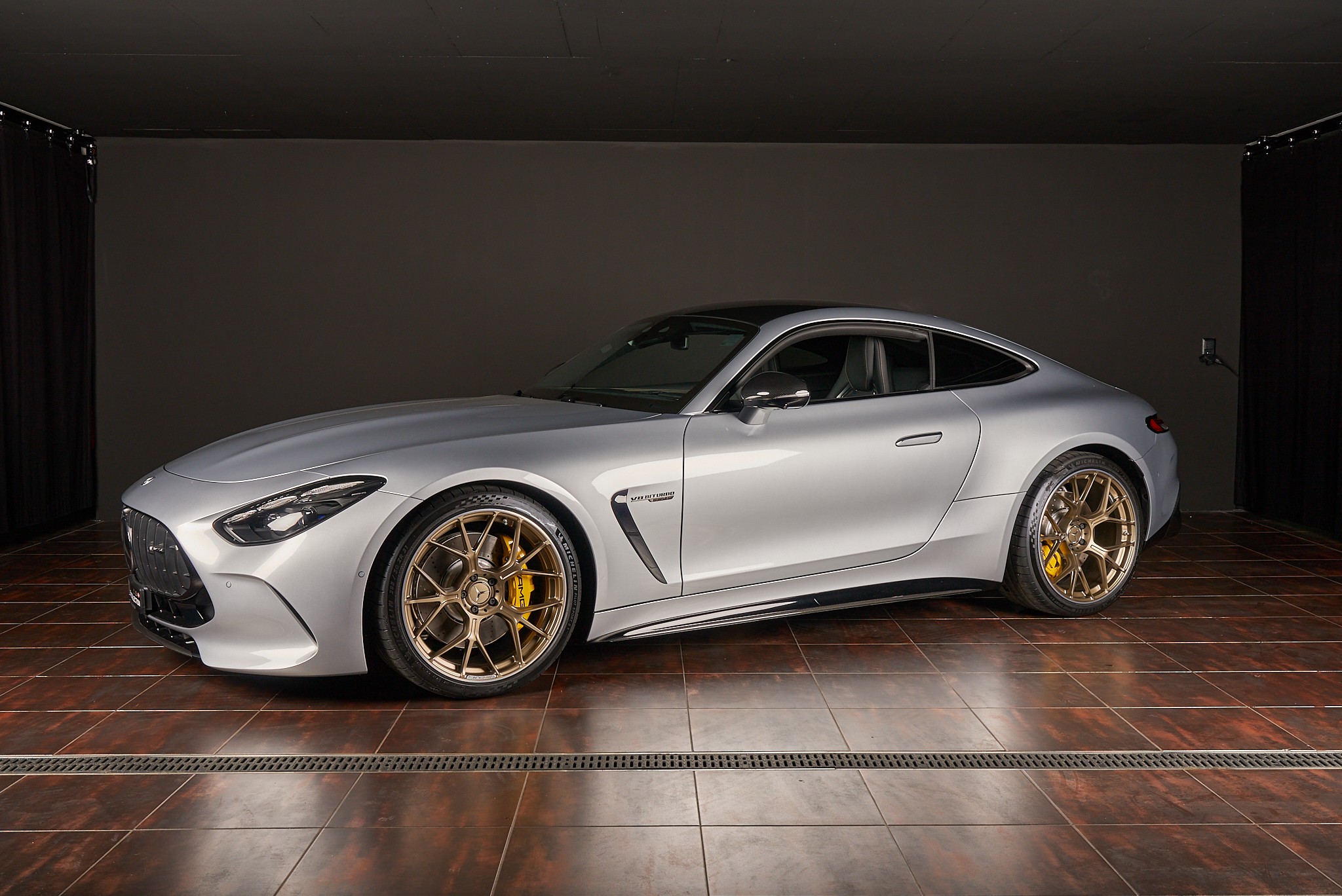 MERCEDES-BENZ AMG GT 63 4Matic+ Executive Edition